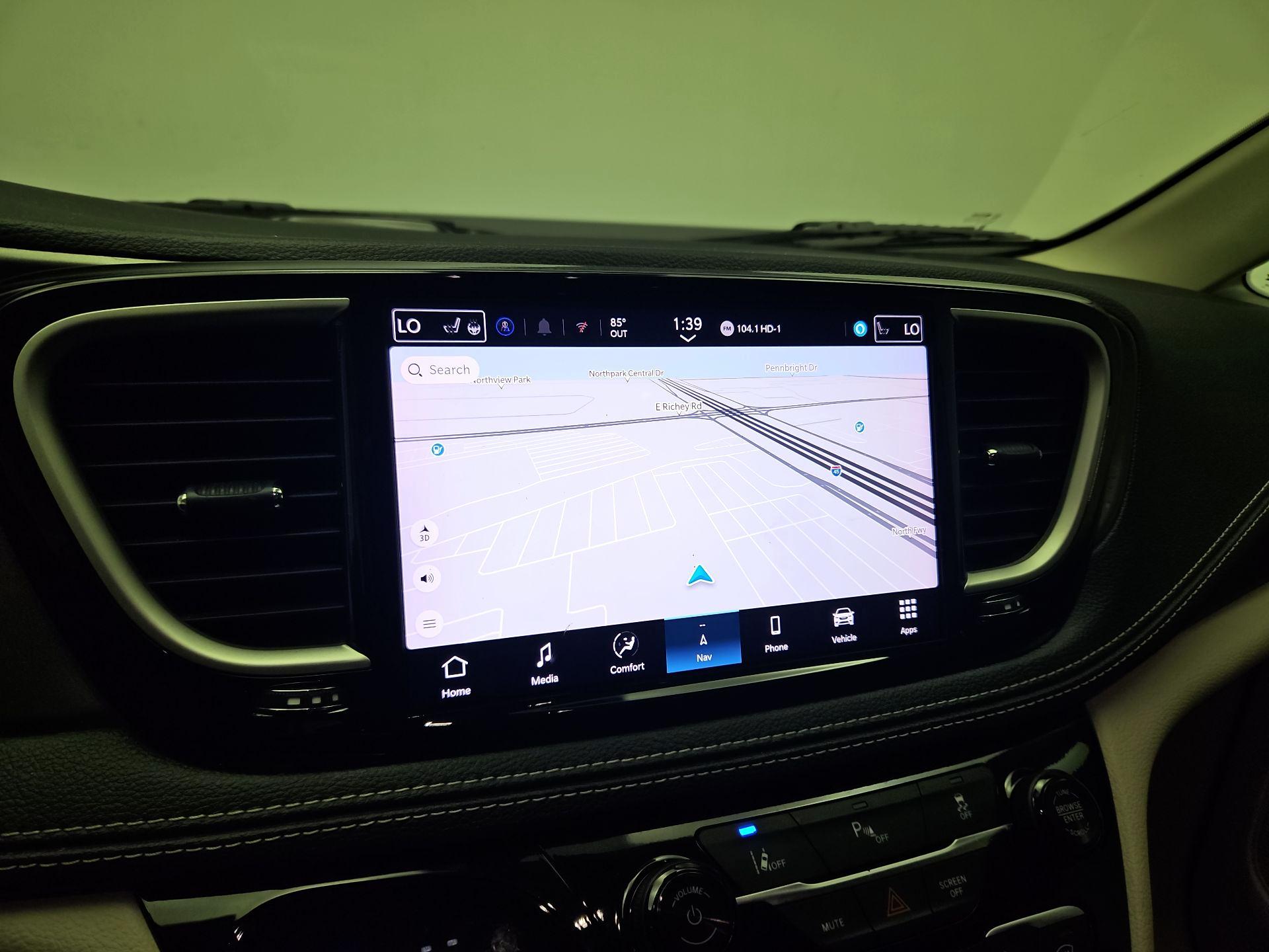 Thumbnail: 2024 Chrysler Pacifica - 14
