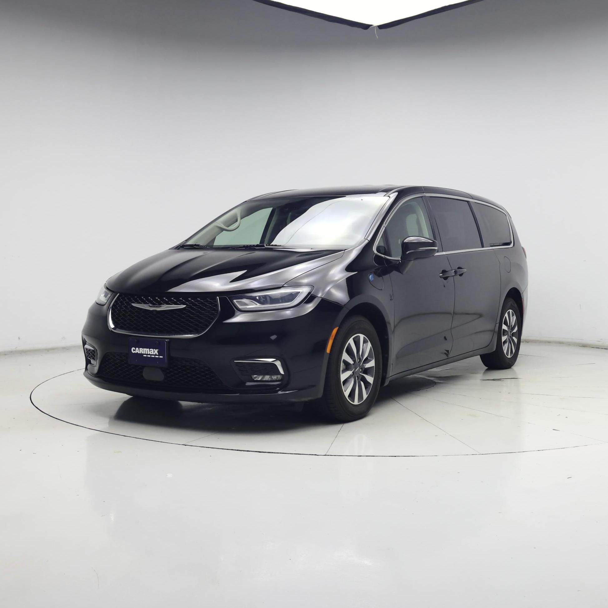 Thumbnail: 2024 Chrysler Pacifica - 4