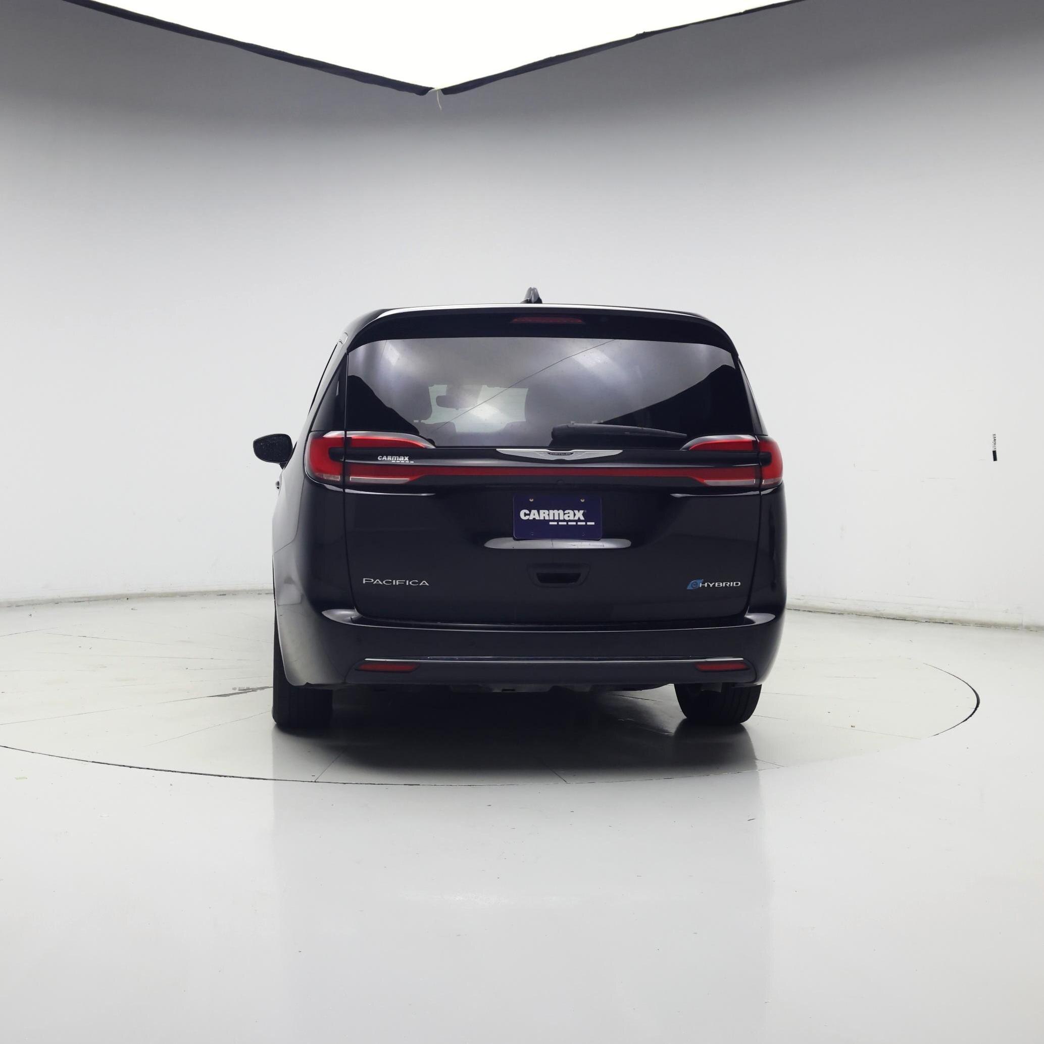 Thumbnail: 2024 Chrysler Pacifica - 6