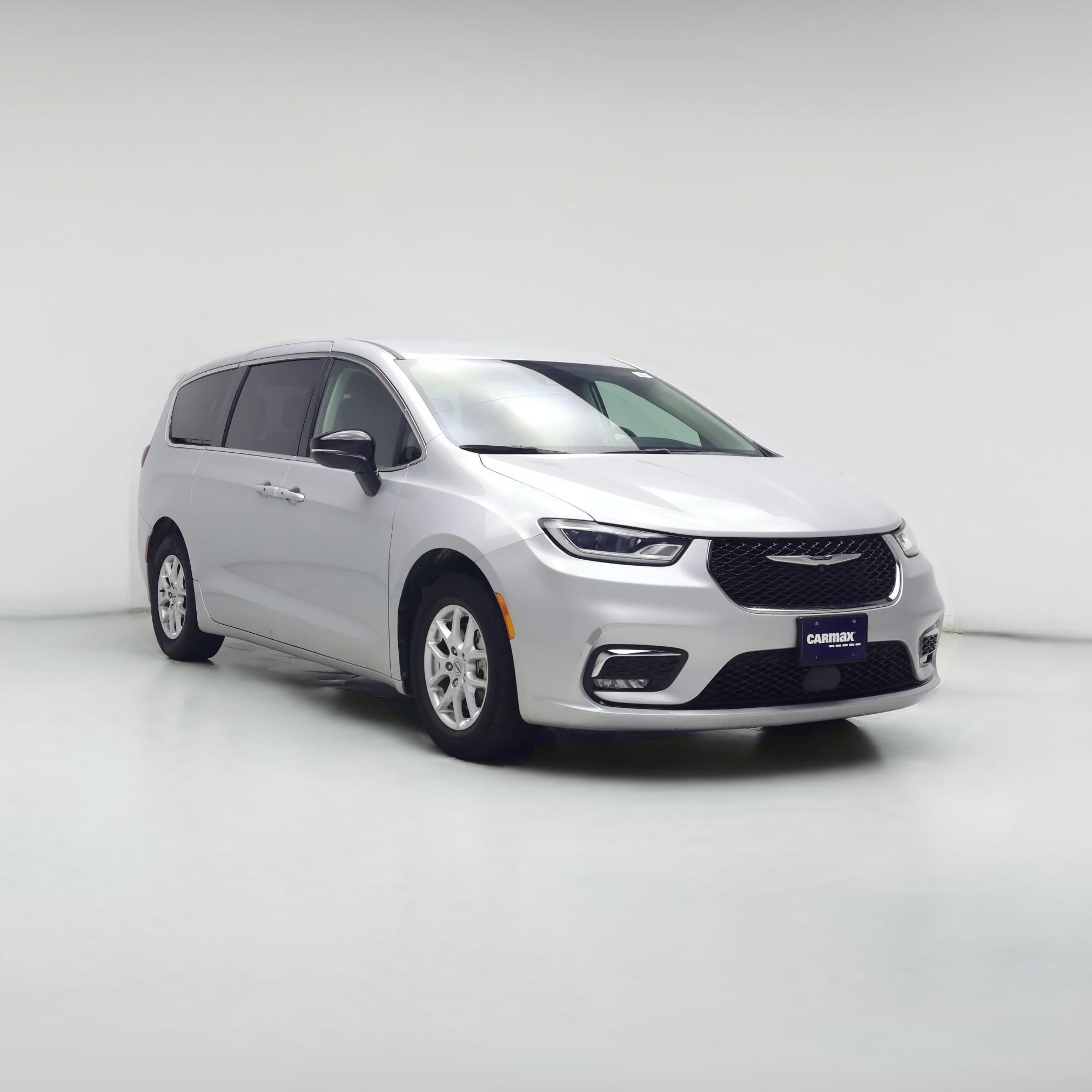 Thumbnail: 2024 Chrysler Pacifica - 1
