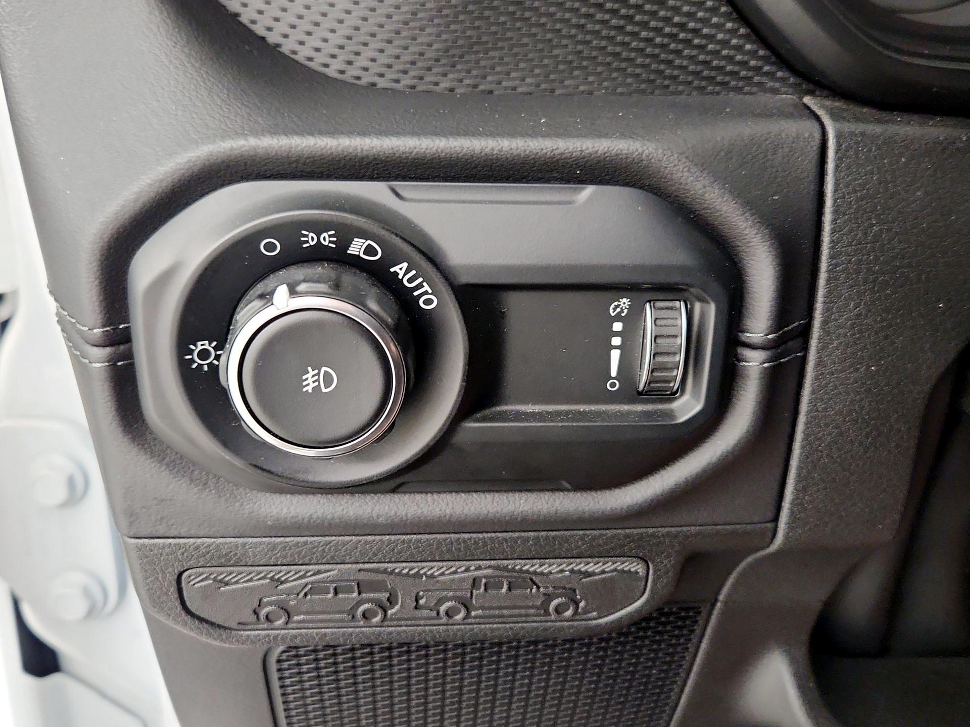 Thumbnail: 2025 Jeep Wrangler - 13