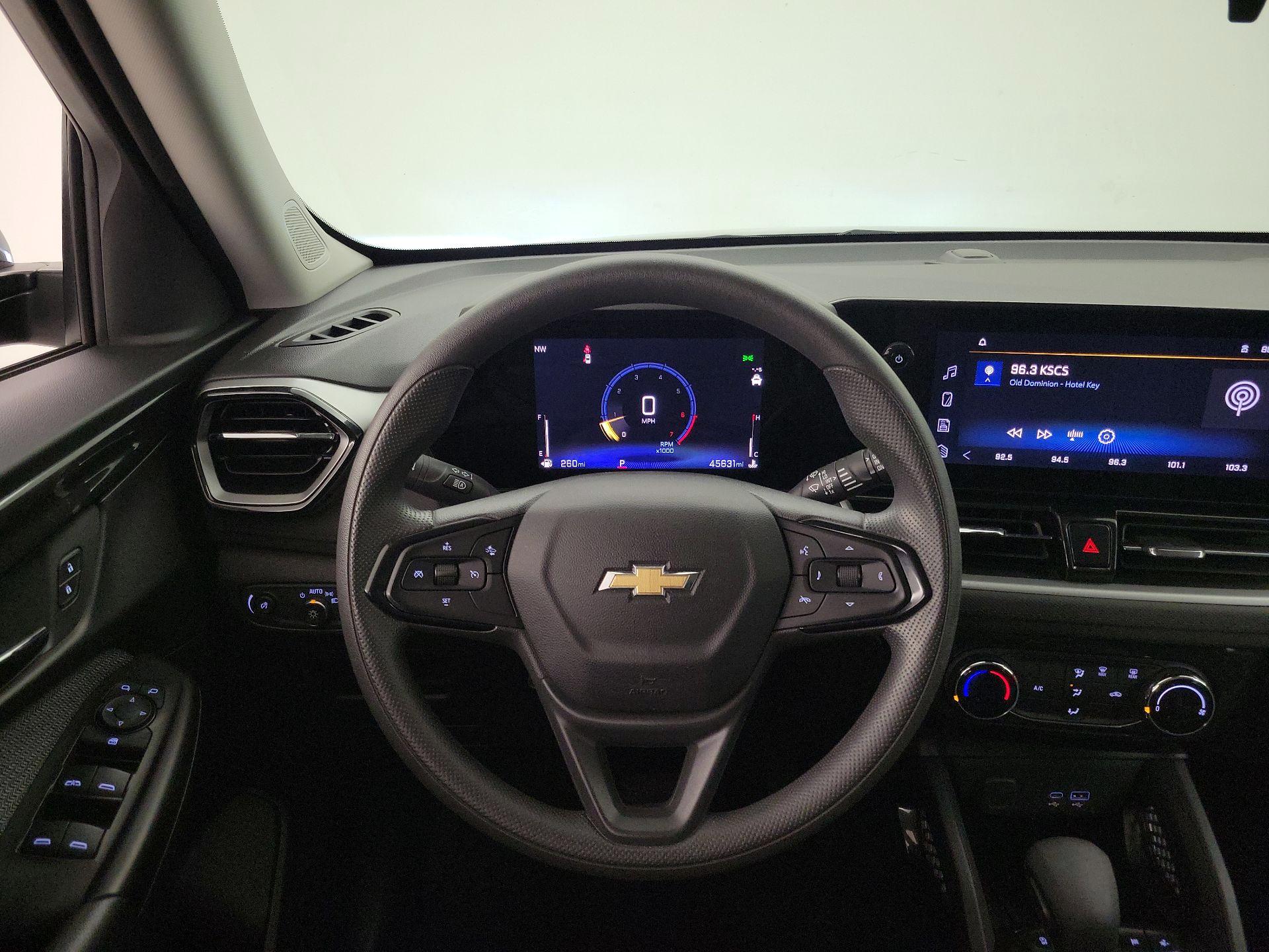 Thumbnail: 2025 Chevrolet TrailBlazer - 10