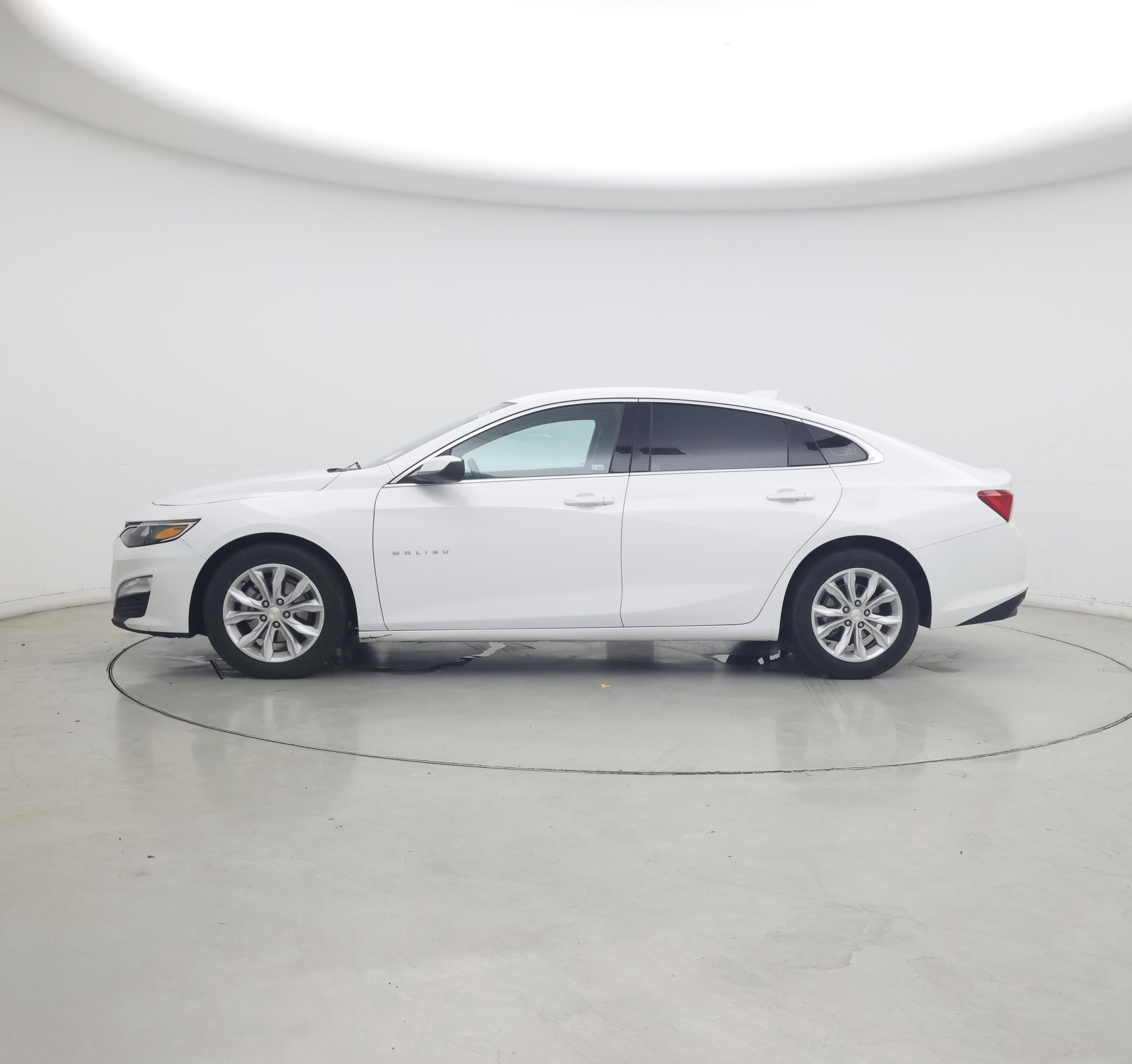 Thumbnail: 2024 Chevrolet Malibu - 3
