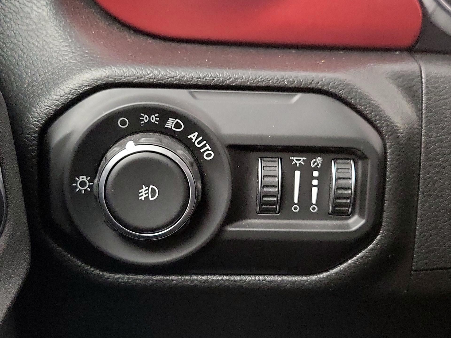 Thumbnail: 2021 Jeep Wrangler - 13