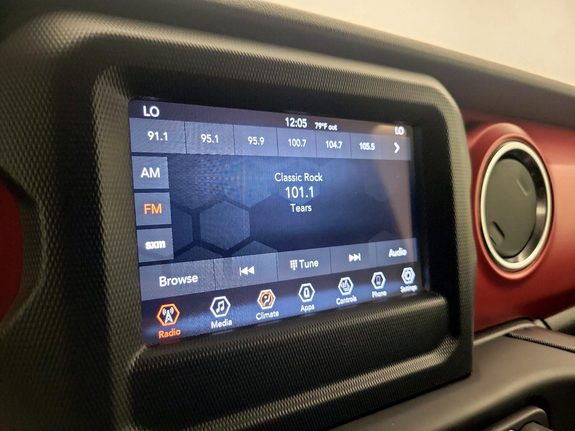 Thumbnail: 2021 Jeep Wrangler - 15