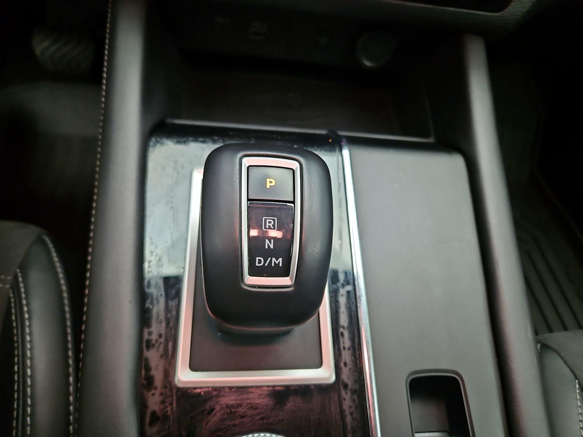 Thumbnail: 2024 Mitsubishi Outlander - 17