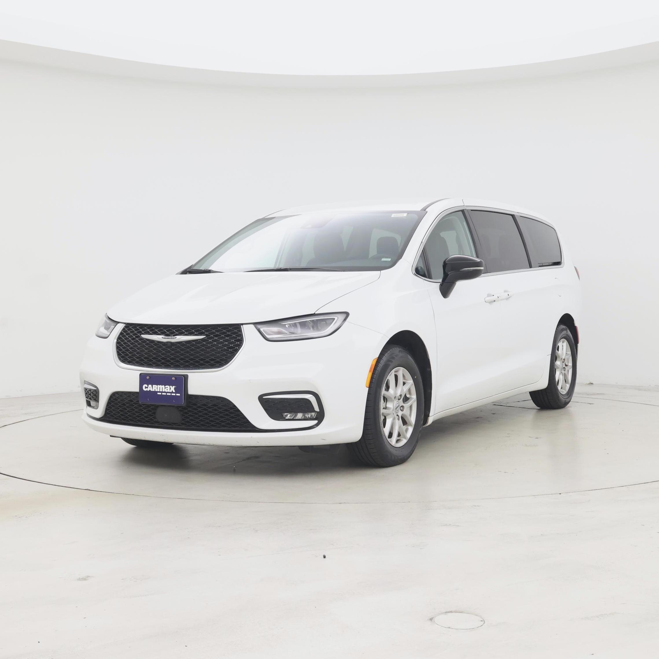 Thumbnail: 2024 Chrysler Pacifica - 4