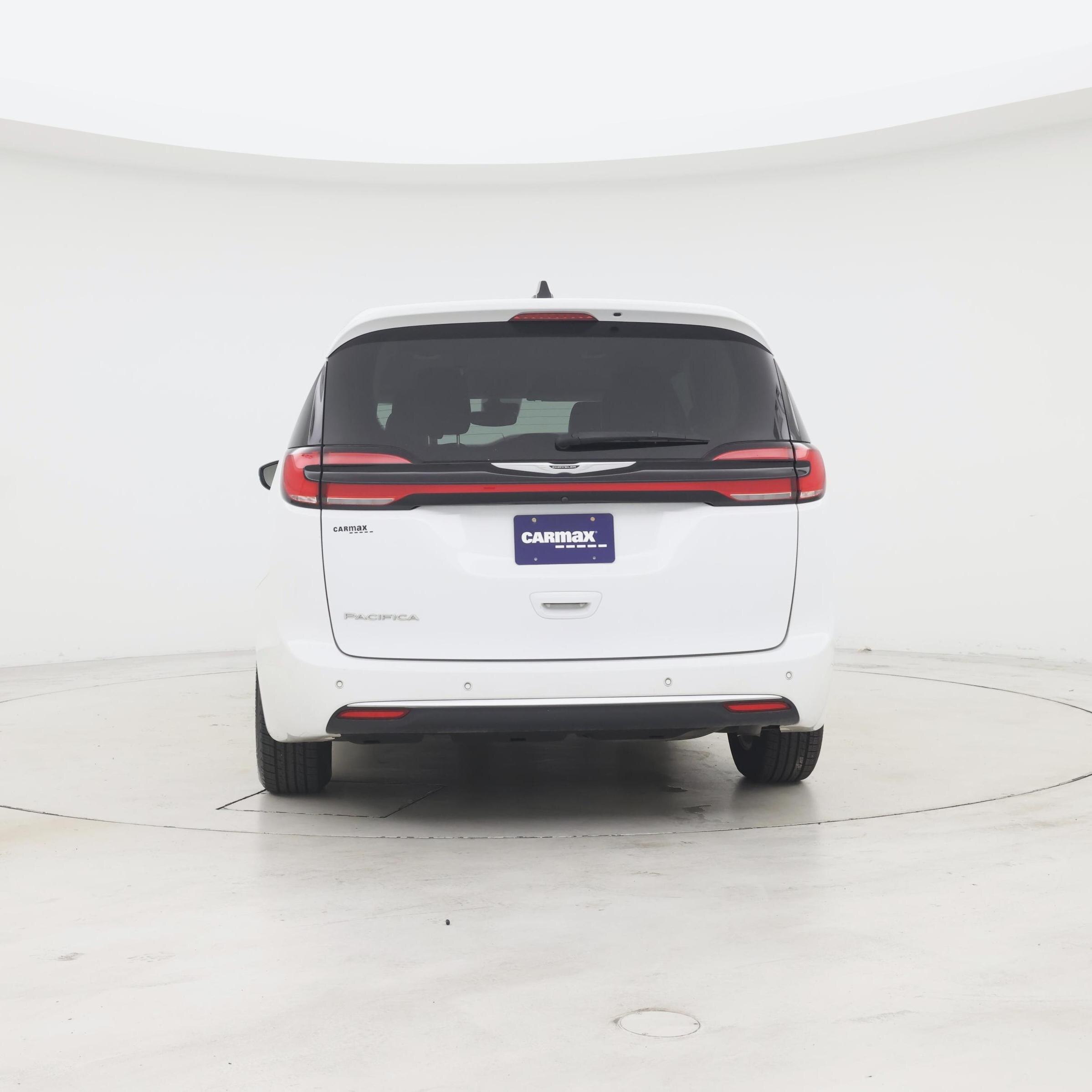 Thumbnail: 2024 Chrysler Pacifica - 6