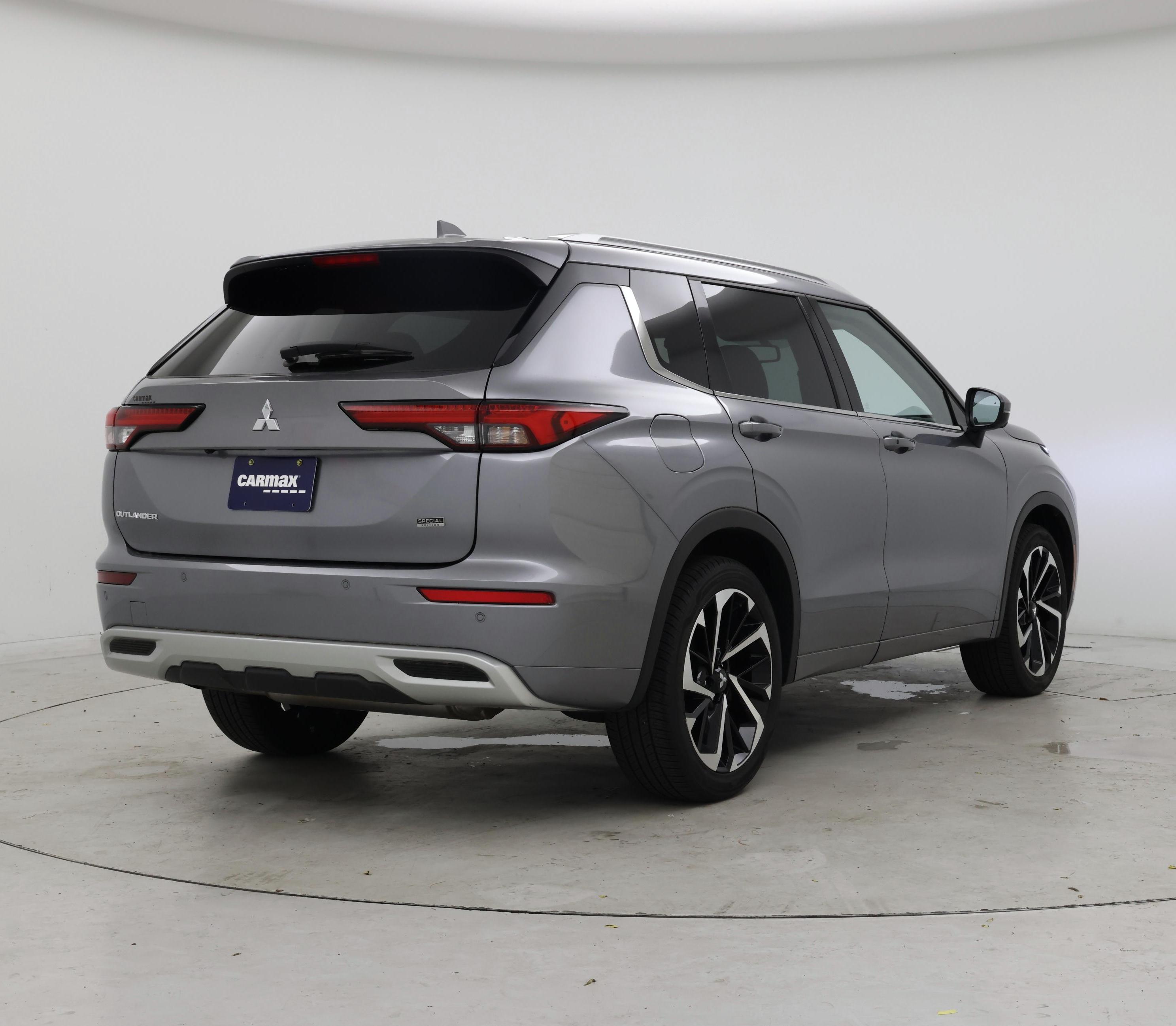 Thumbnail: 2022 Mitsubishi Outlander - 8
