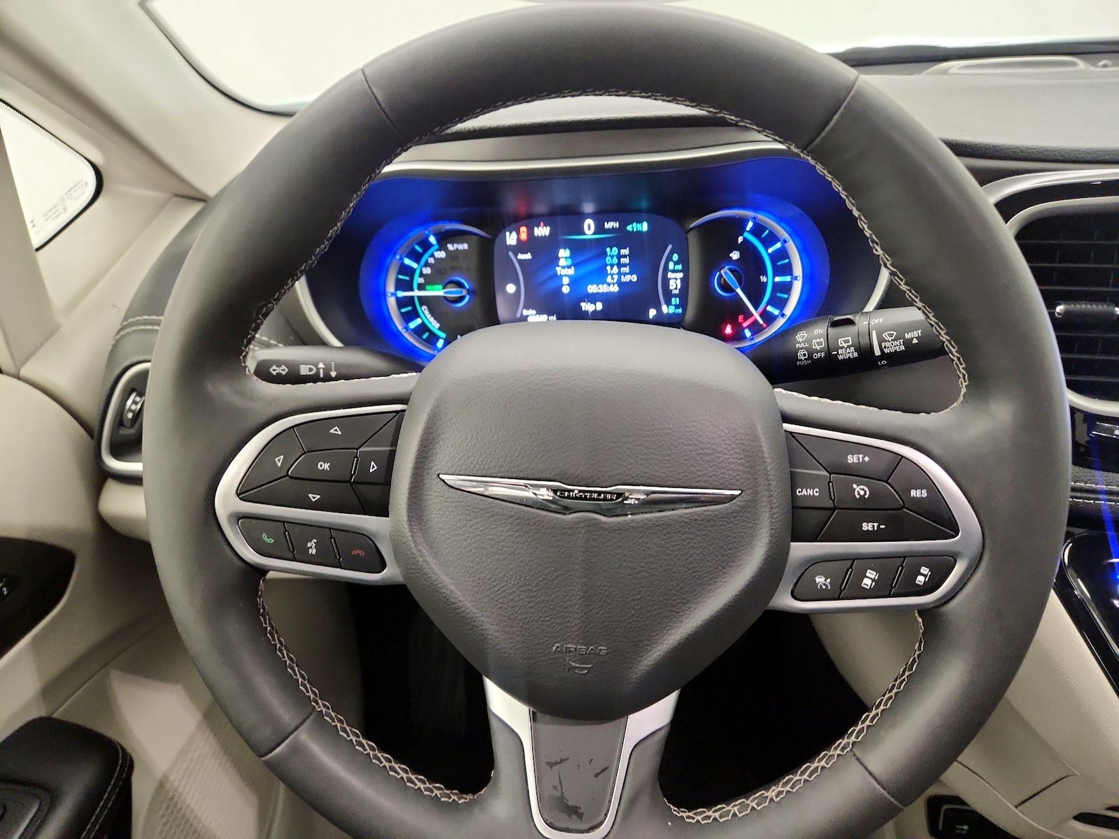 2024 Chrysler Pacifica PHEV Select - Photo 11