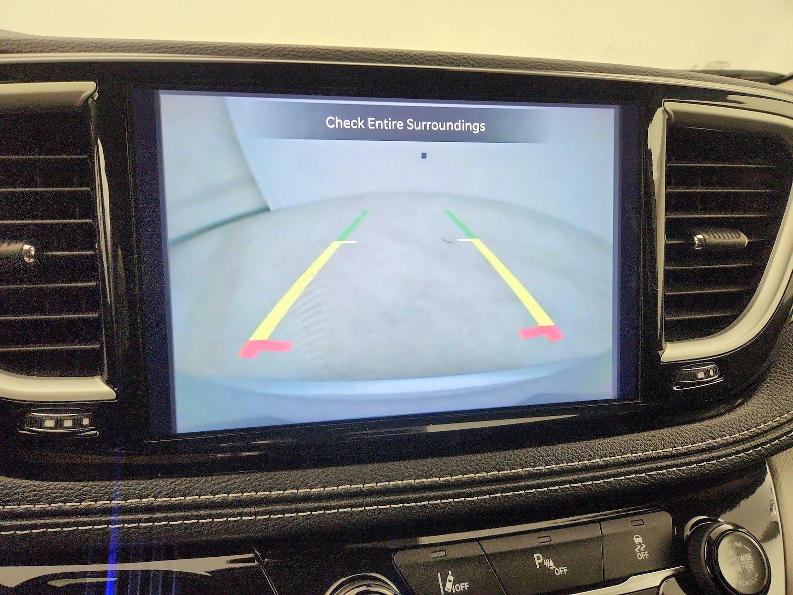 2024 Chrysler Pacifica PHEV Select - Photo 16