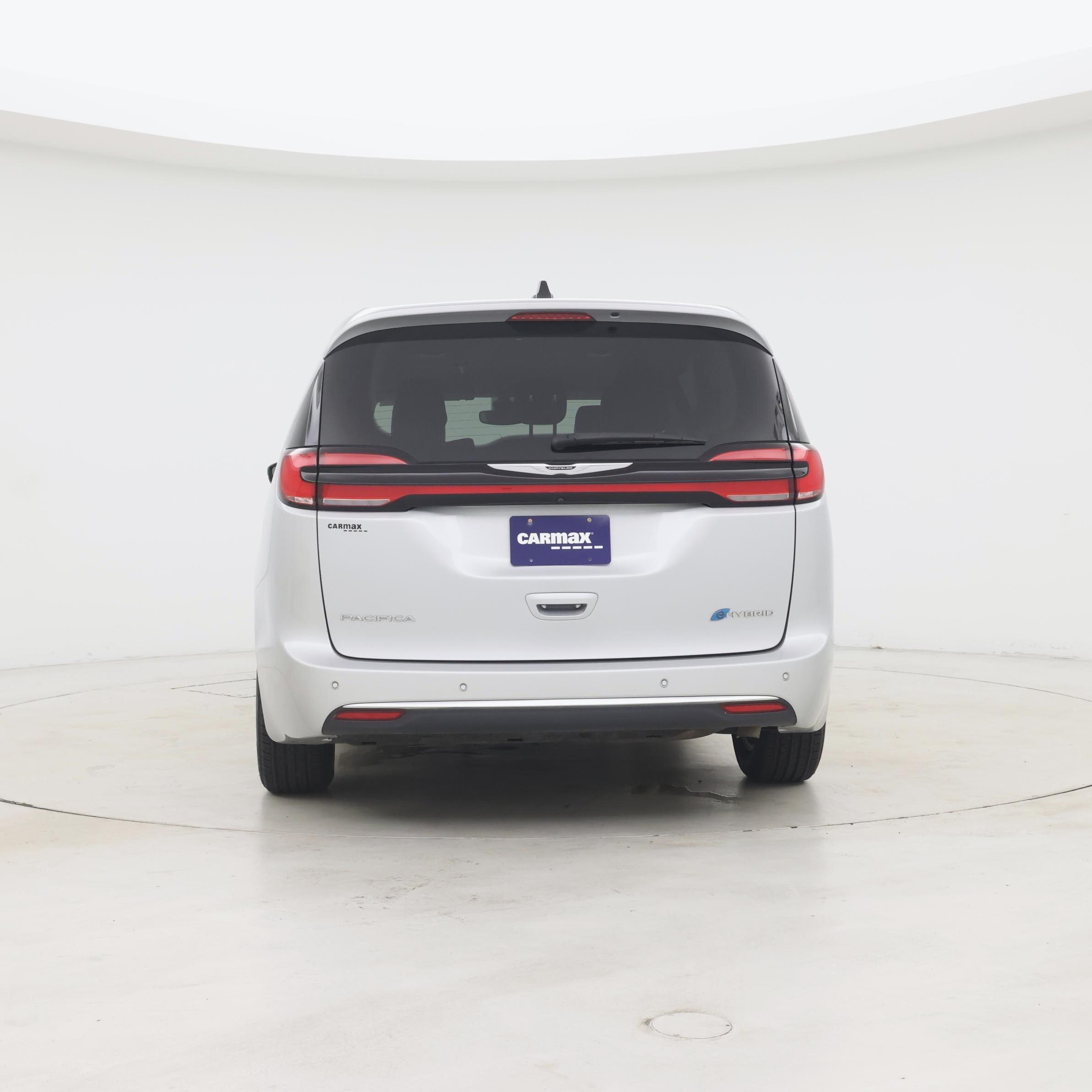 Thumbnail: 2024 Chrysler Pacifica - 6