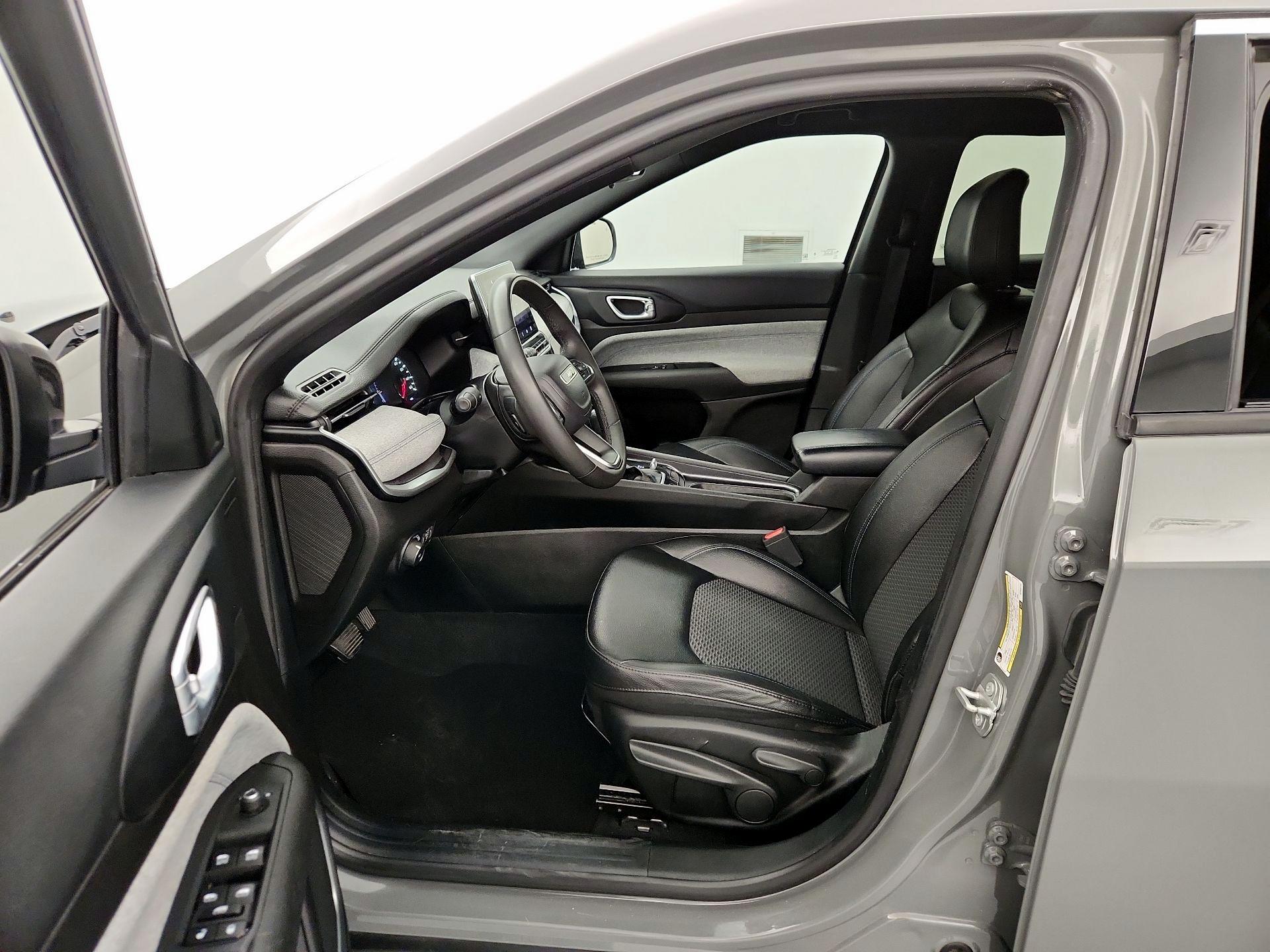 Thumbnail: 2024 Jeep Compass - 11
