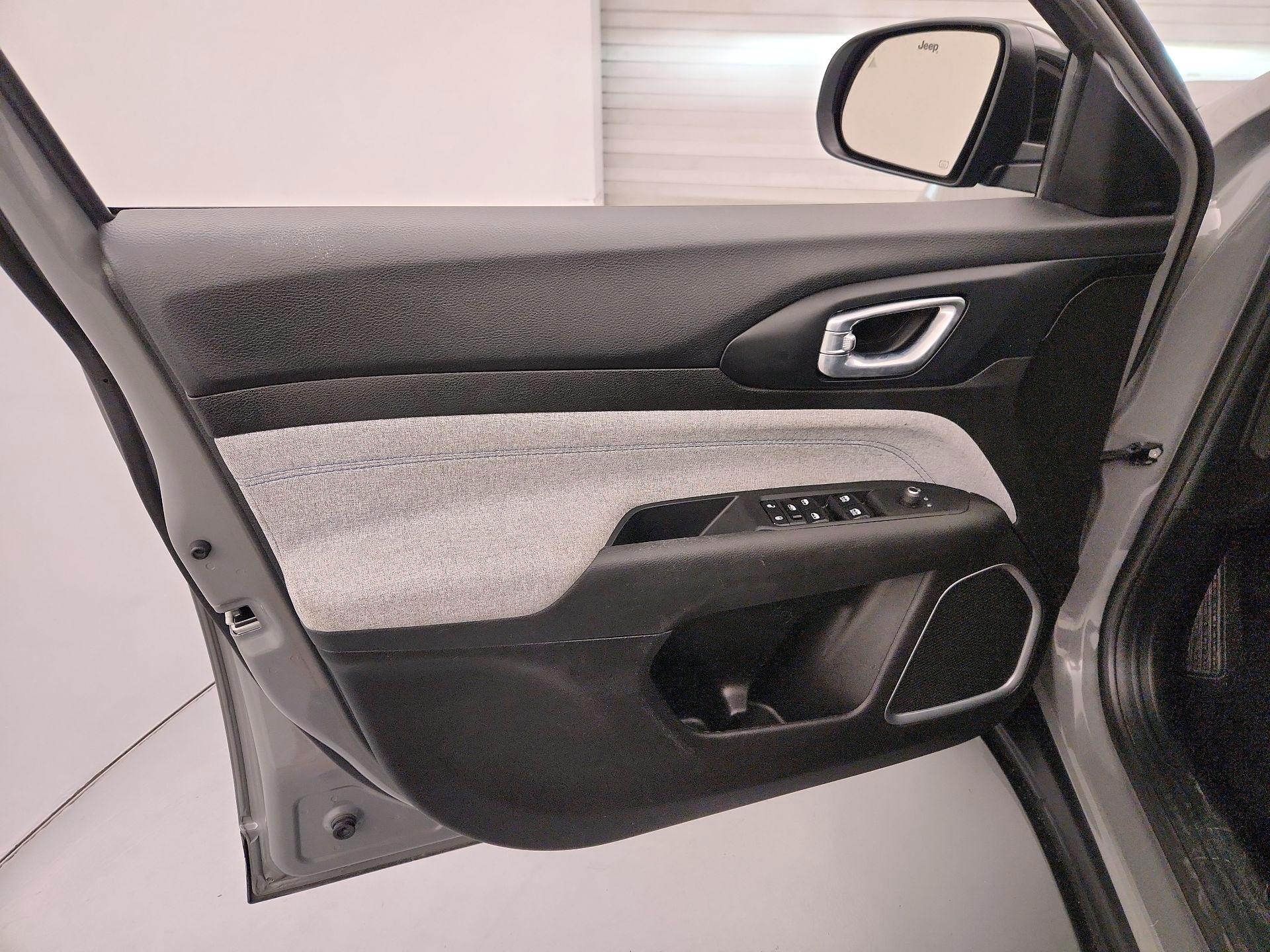 Thumbnail: 2024 Jeep Compass - 12