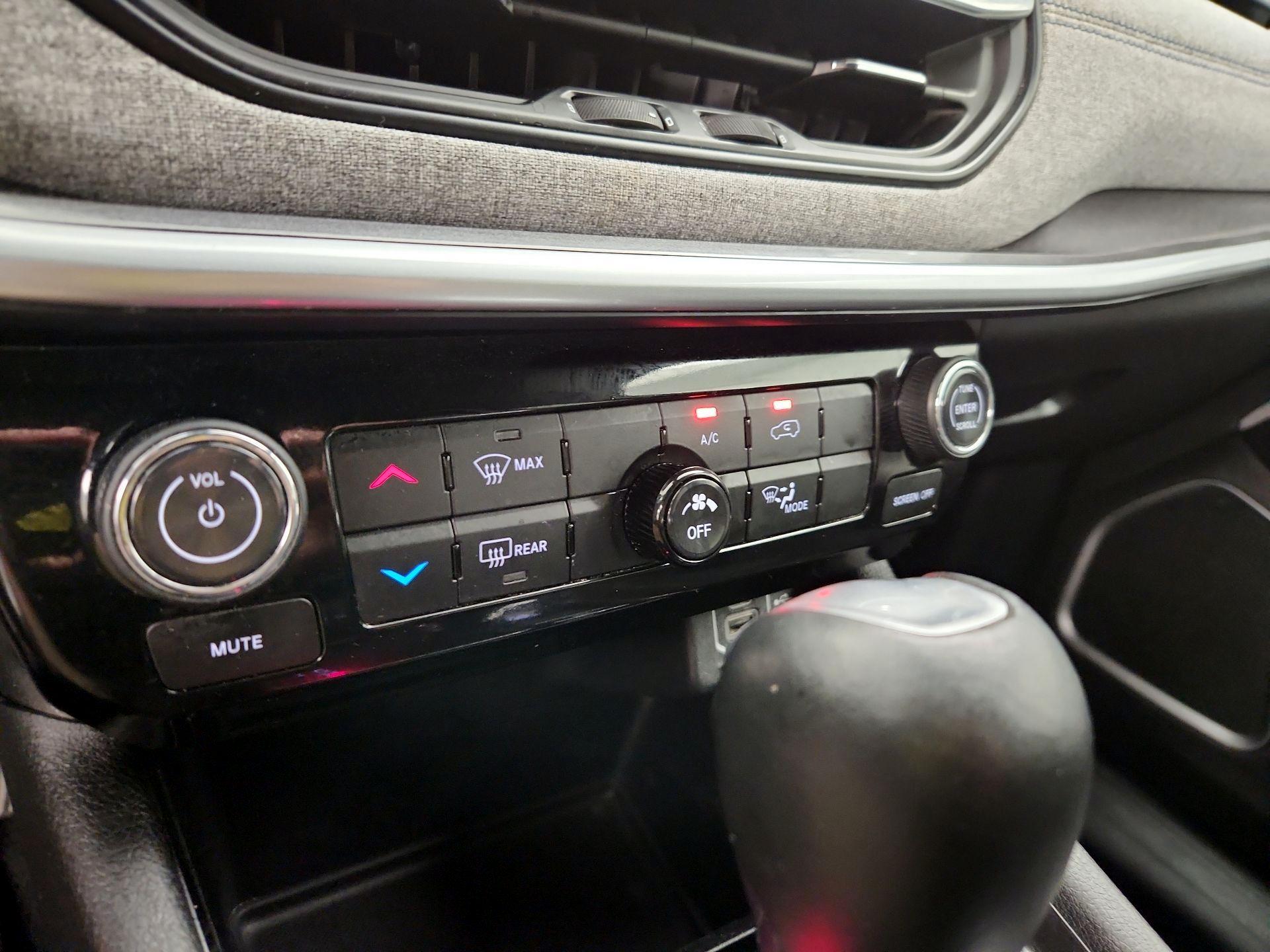 Thumbnail: 2024 Jeep Compass - 16