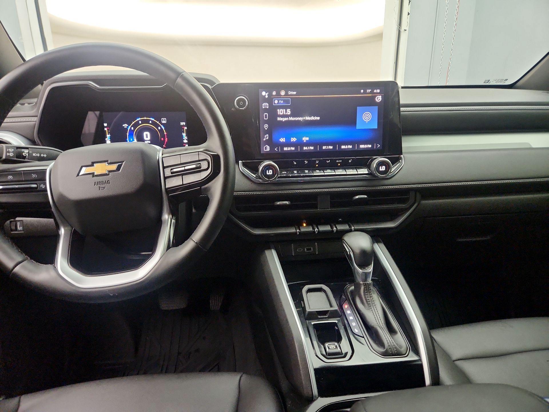 Thumbnail: 2023 Chevrolet Colorado - 9