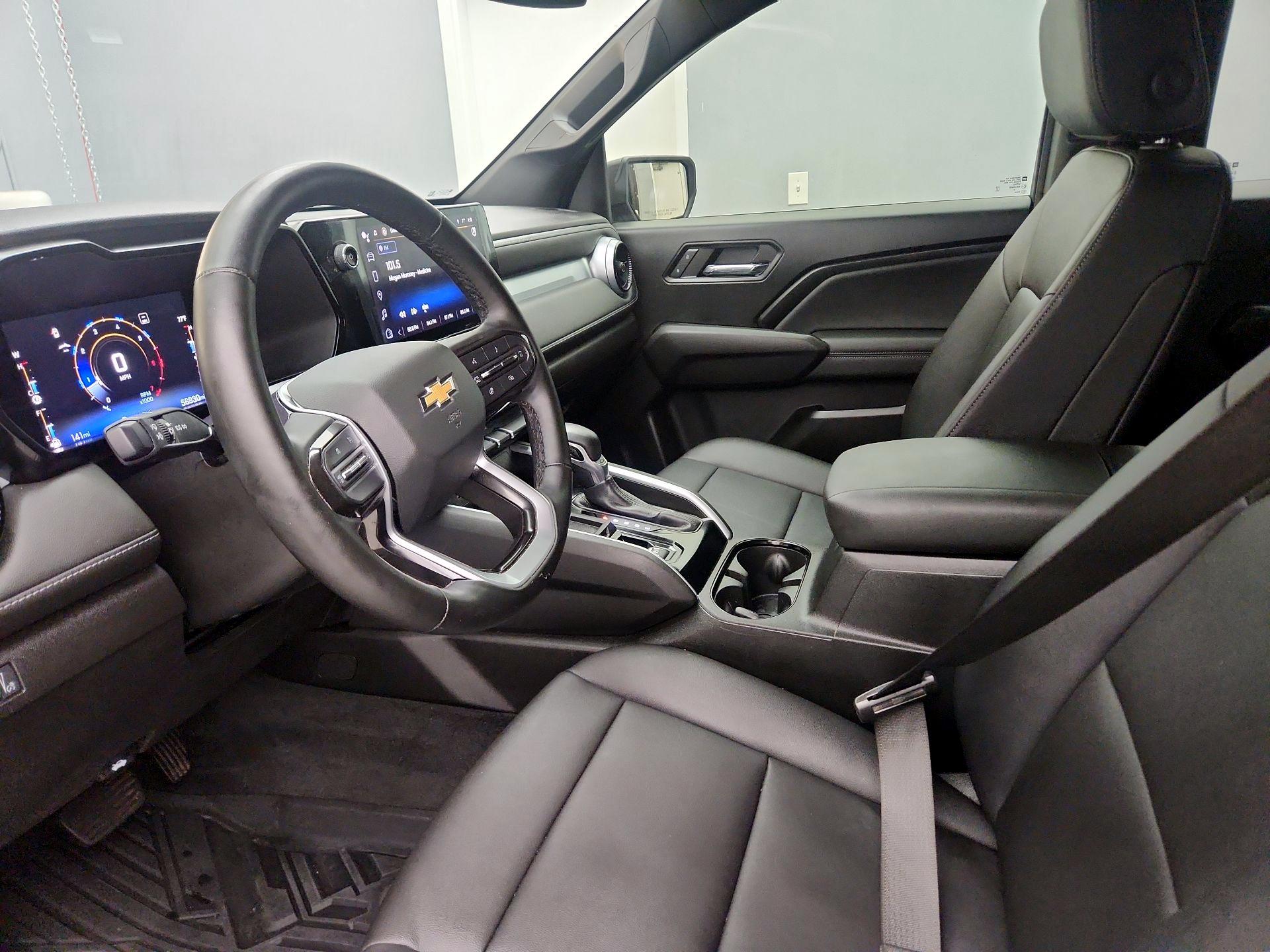 Thumbnail: 2023 Chevrolet Colorado - 11