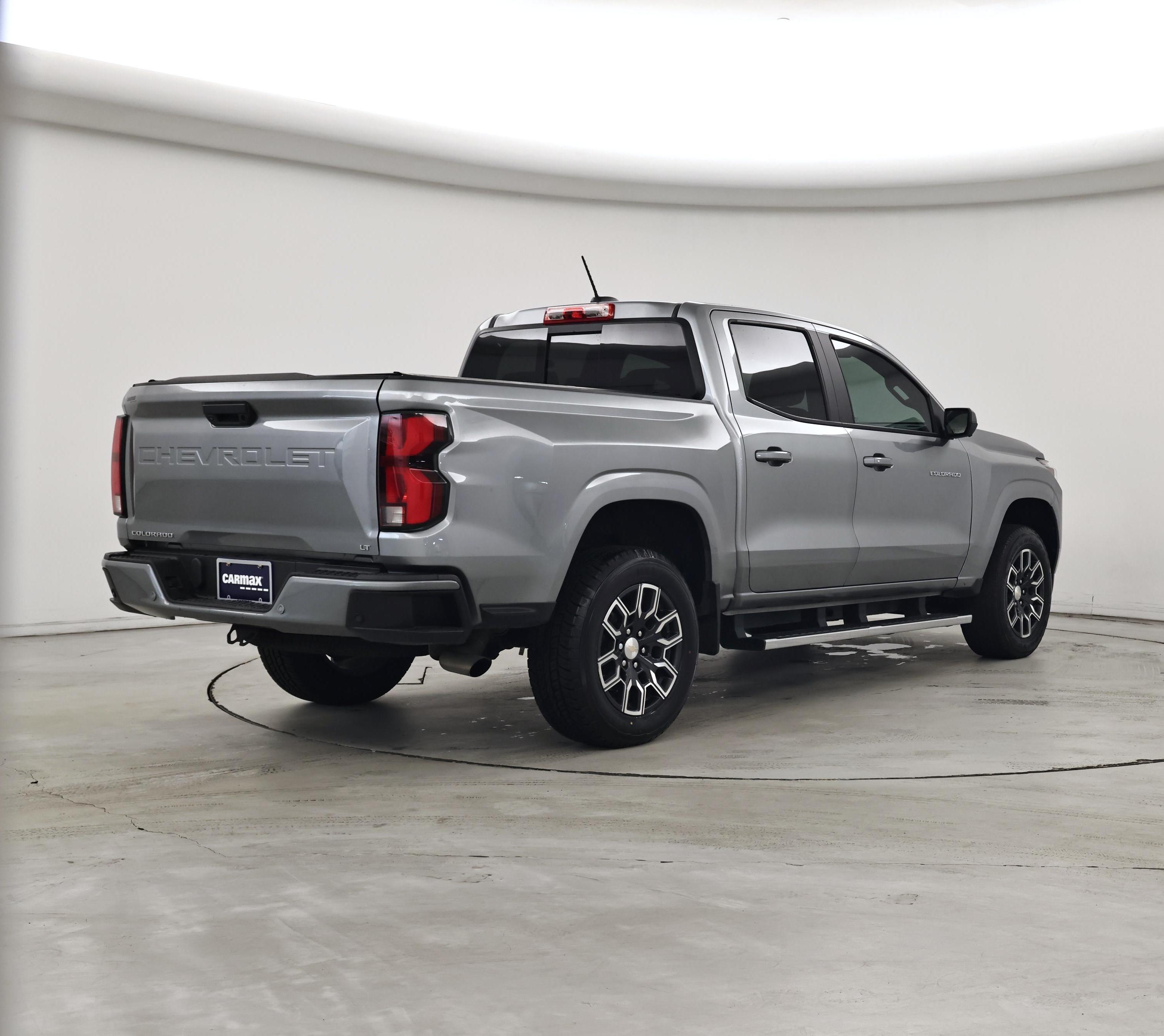 Thumbnail: 2023 Chevrolet Colorado - 8