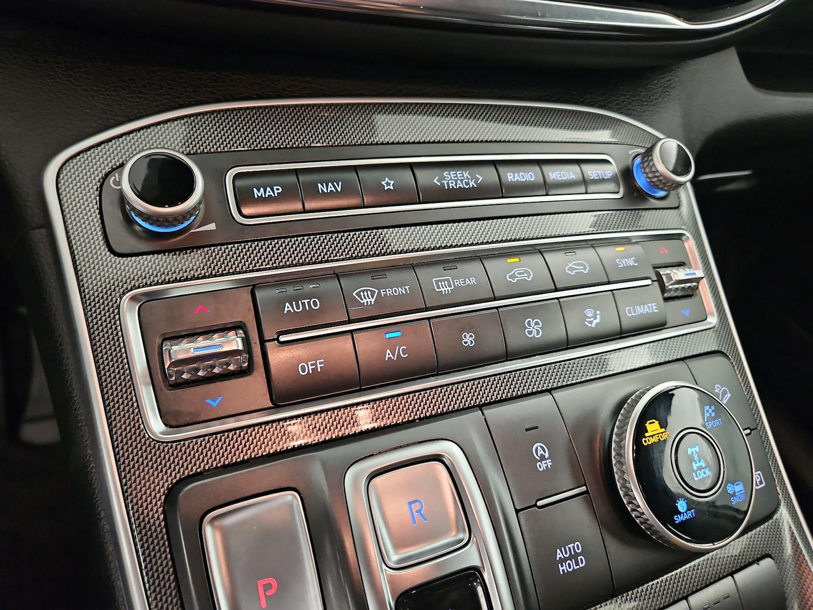 2023 Hyundai Santa Fe SEL - Photo 16