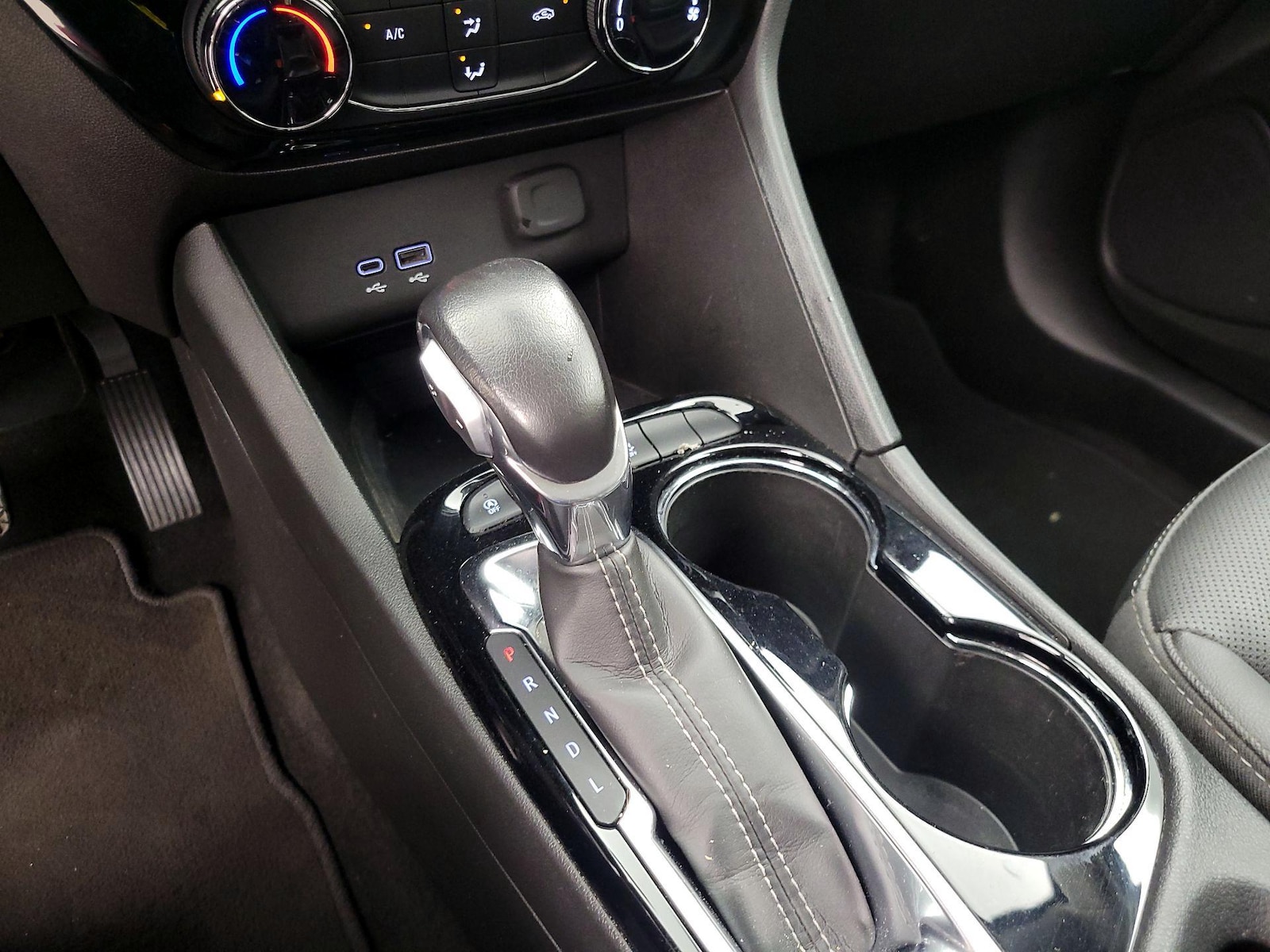 2024 Buick Encore GX Sport Touring - Photo 18