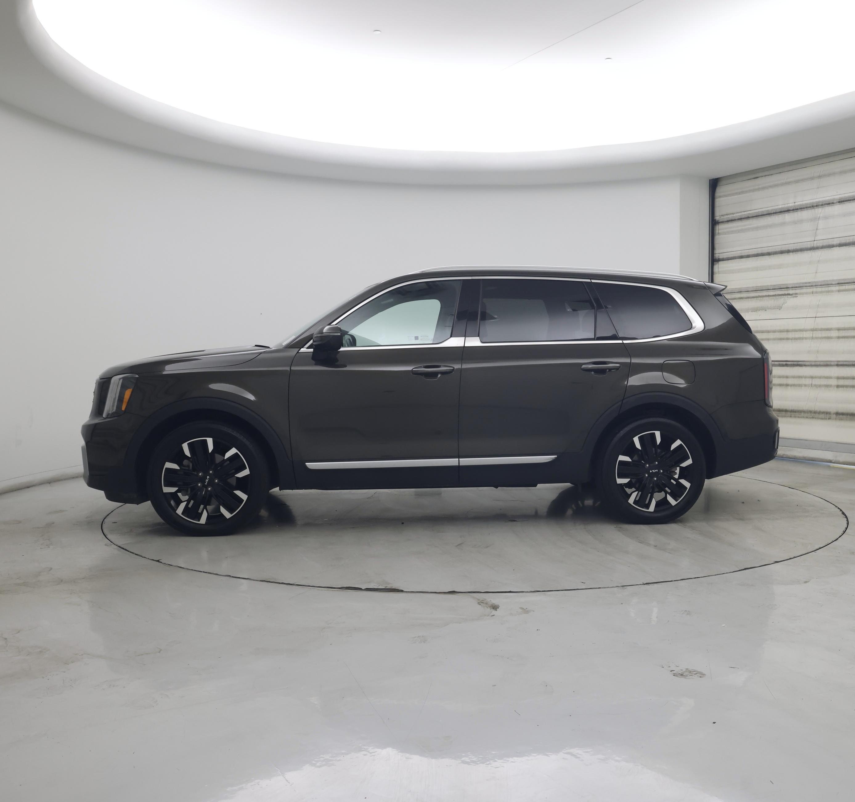 Thumbnail: 2023 Kia Telluride - 3
