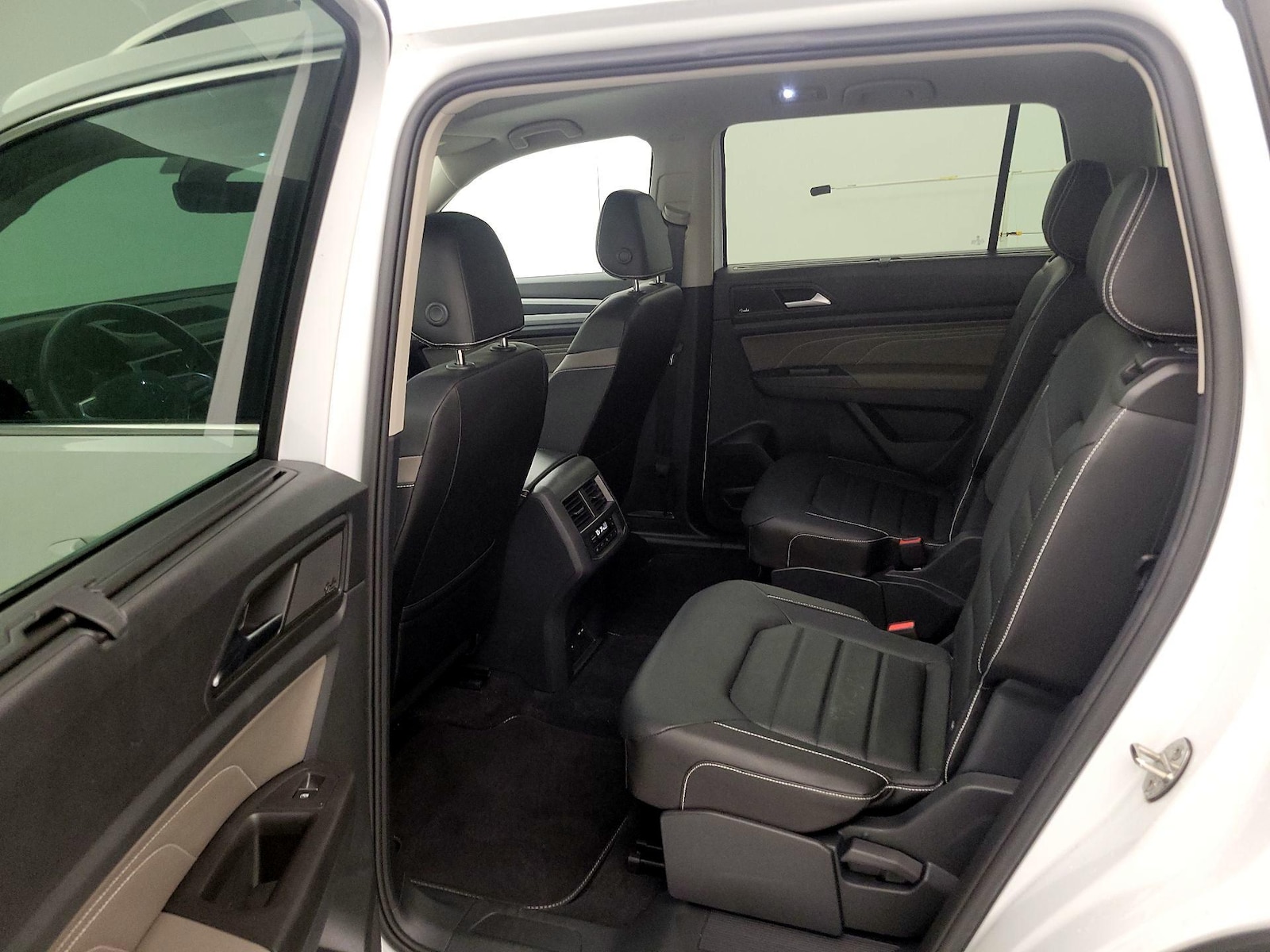 Rear Air Conditioning