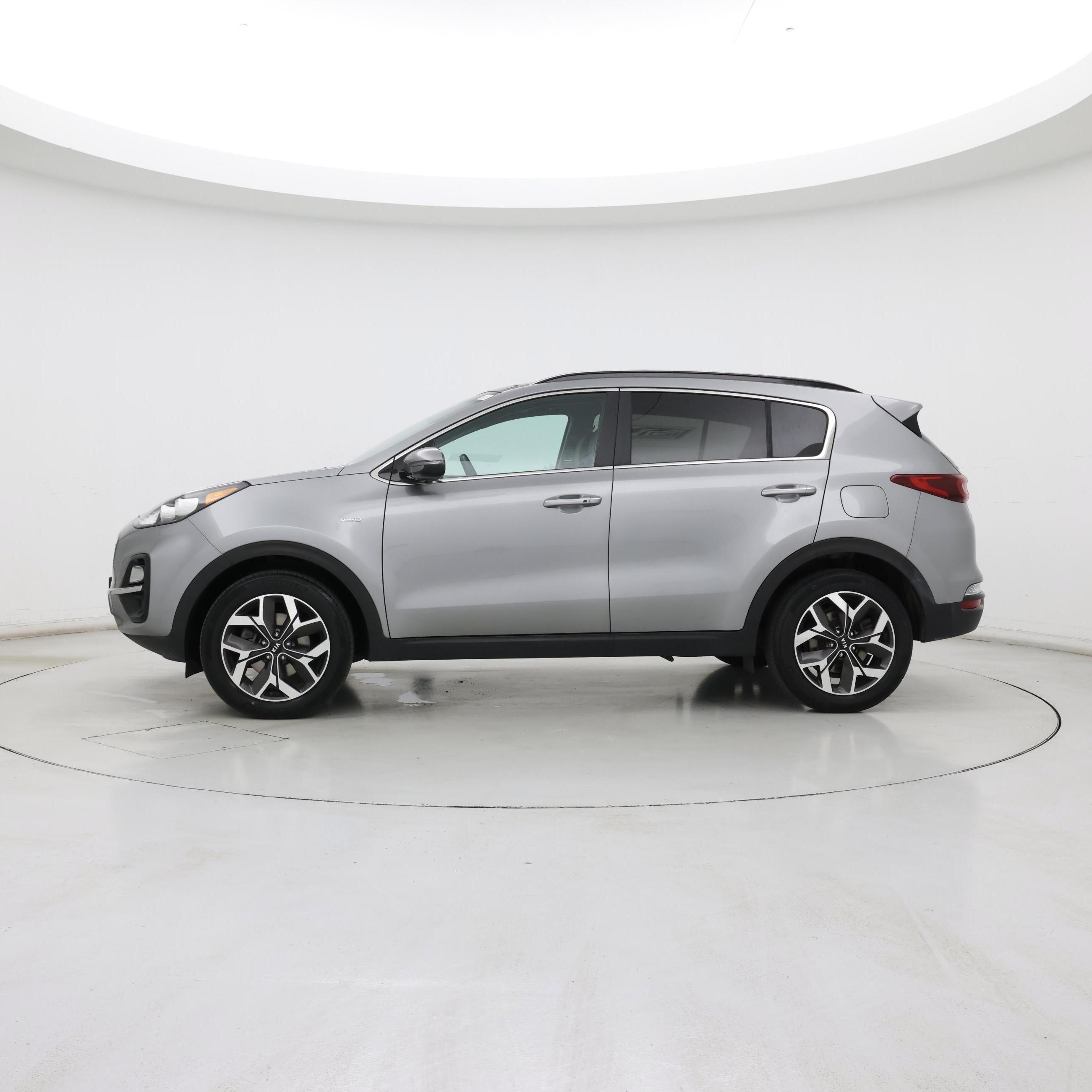 Thumbnail: 2020 Kia Sportage - 3