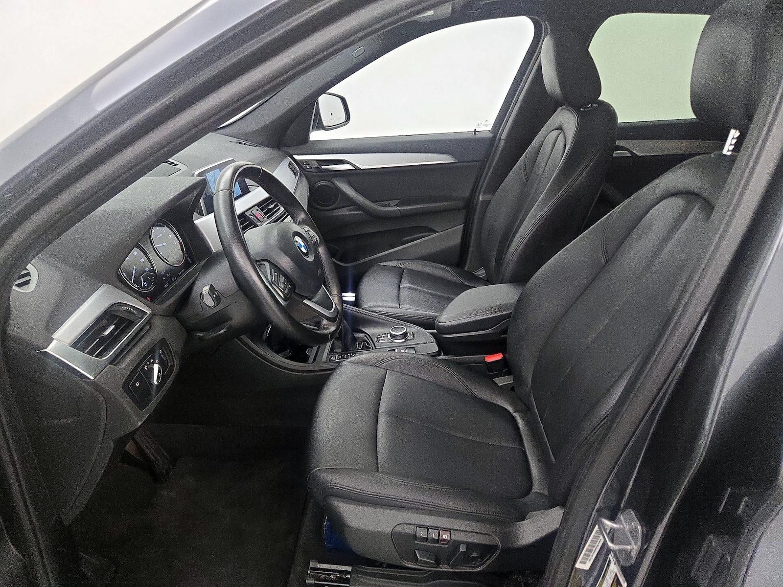 Power Seat(s) & Side Airbags