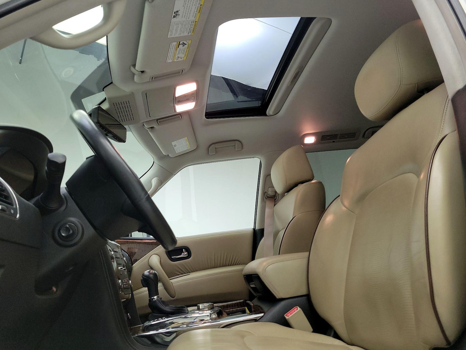 Sunroof(s) & Overhead Airbags