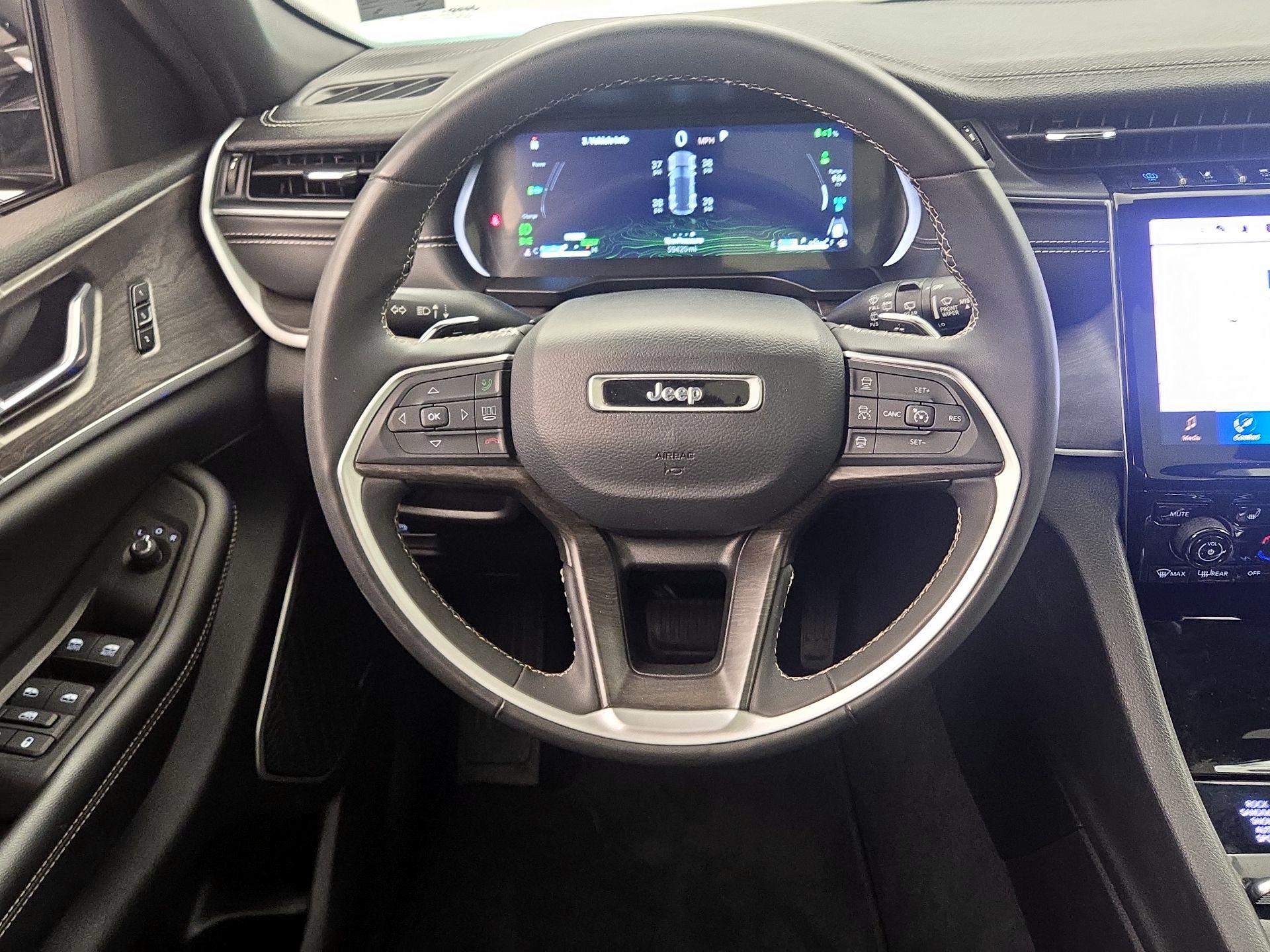 Thumbnail: 2024 Jeep Grand Cherokee - 10