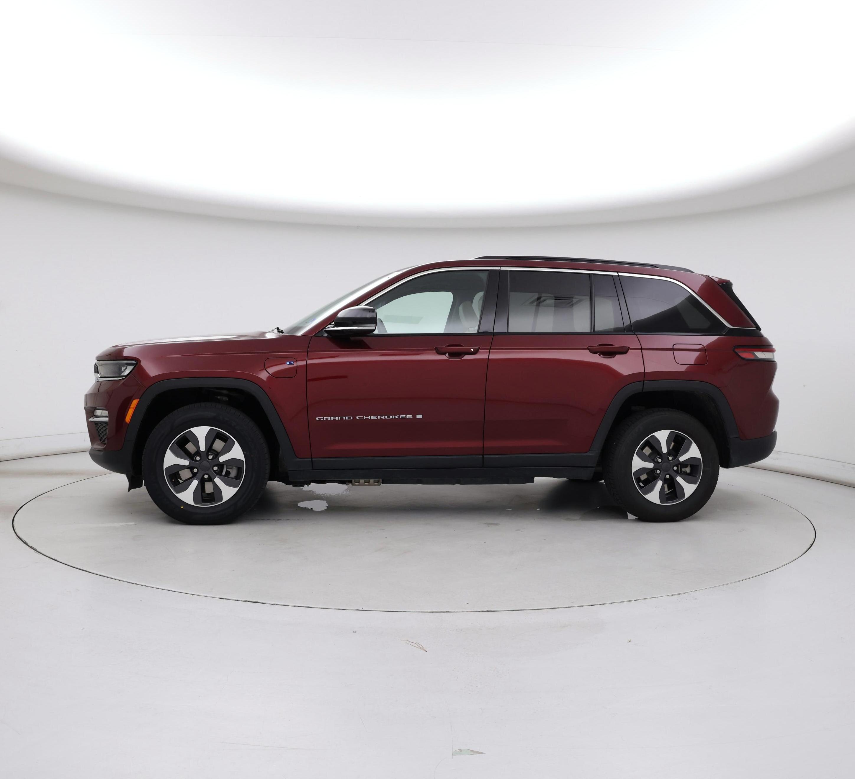 Thumbnail: 2024 Jeep Grand Cherokee - 3