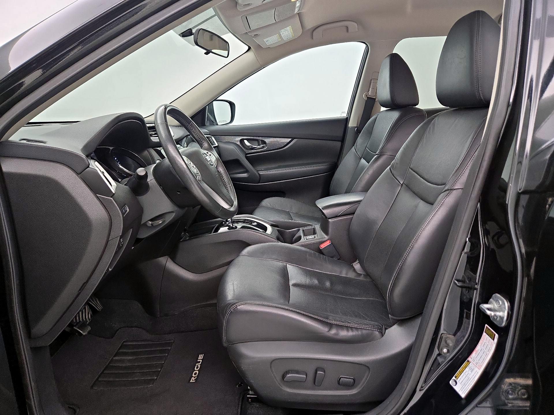 Thumbnail: 2015 Nissan Rogue - 11