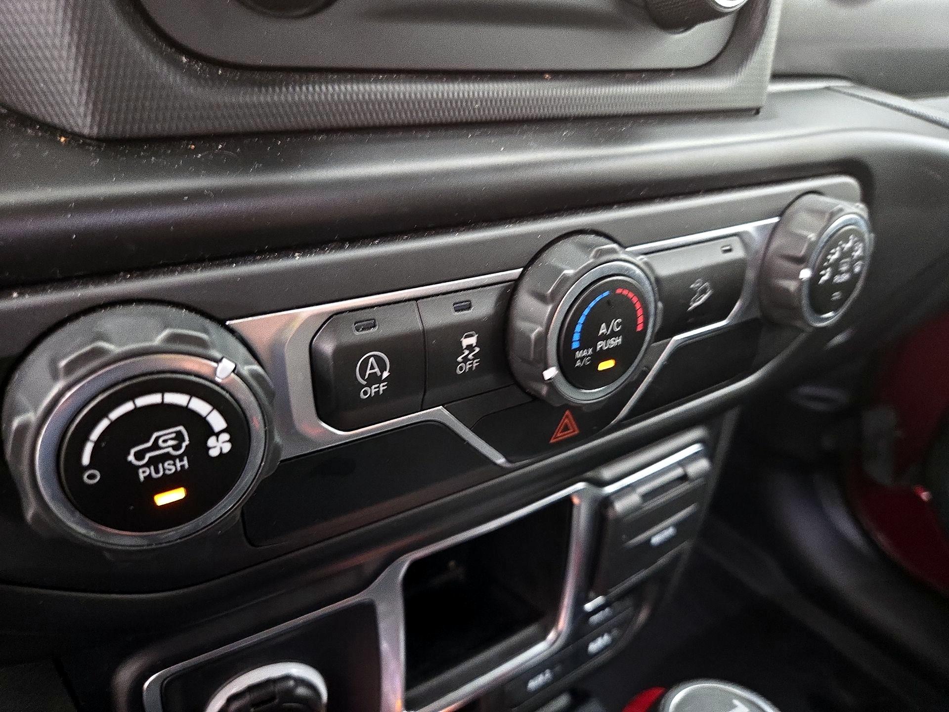 Thumbnail: 2021 Jeep Wrangler - 16