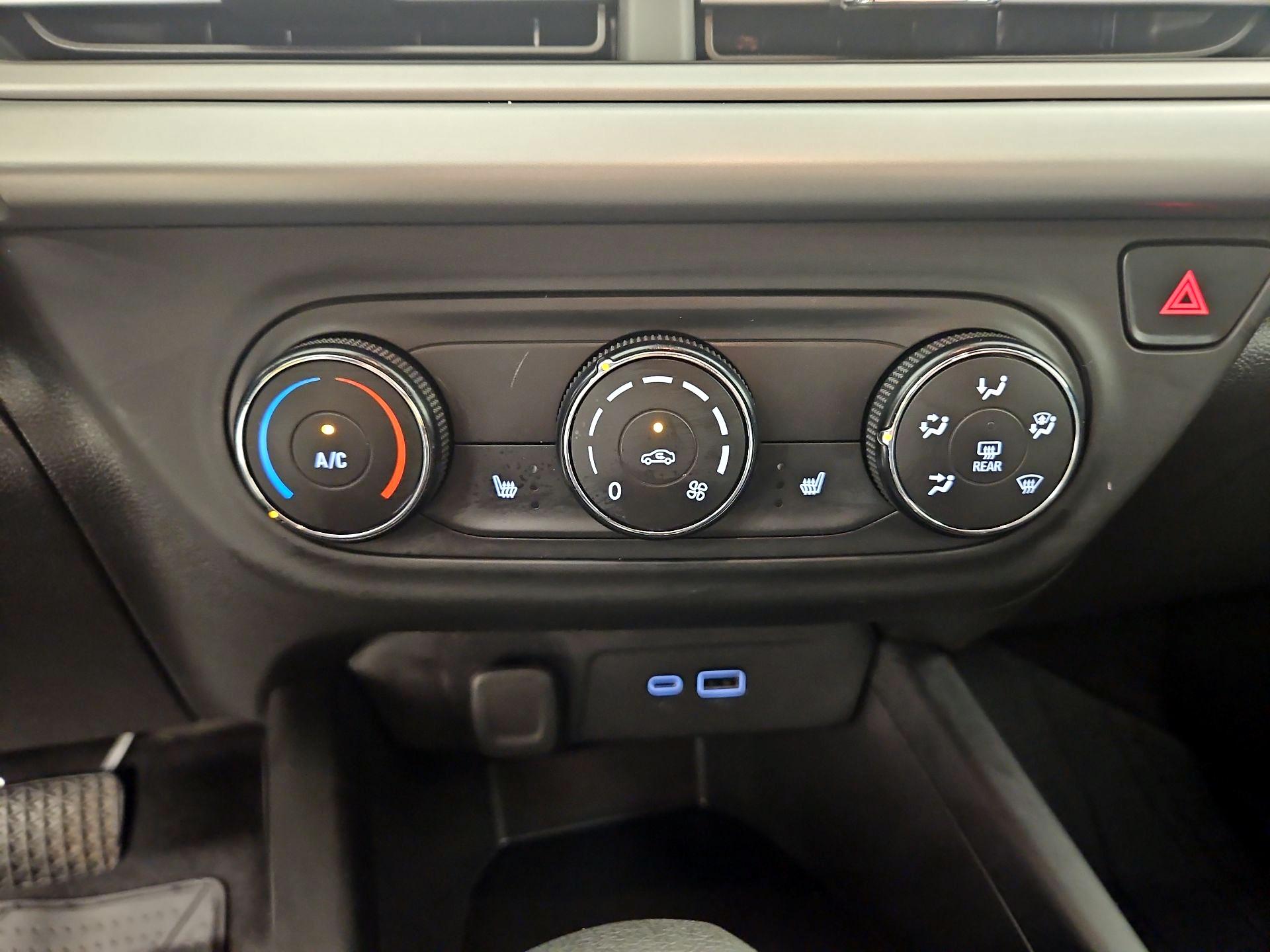 Thumbnail: 2025 Chevrolet Trax - 17