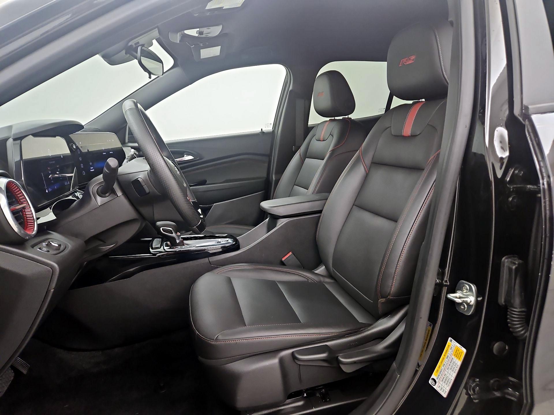Thumbnail: 2024 Chevrolet Trax - 11