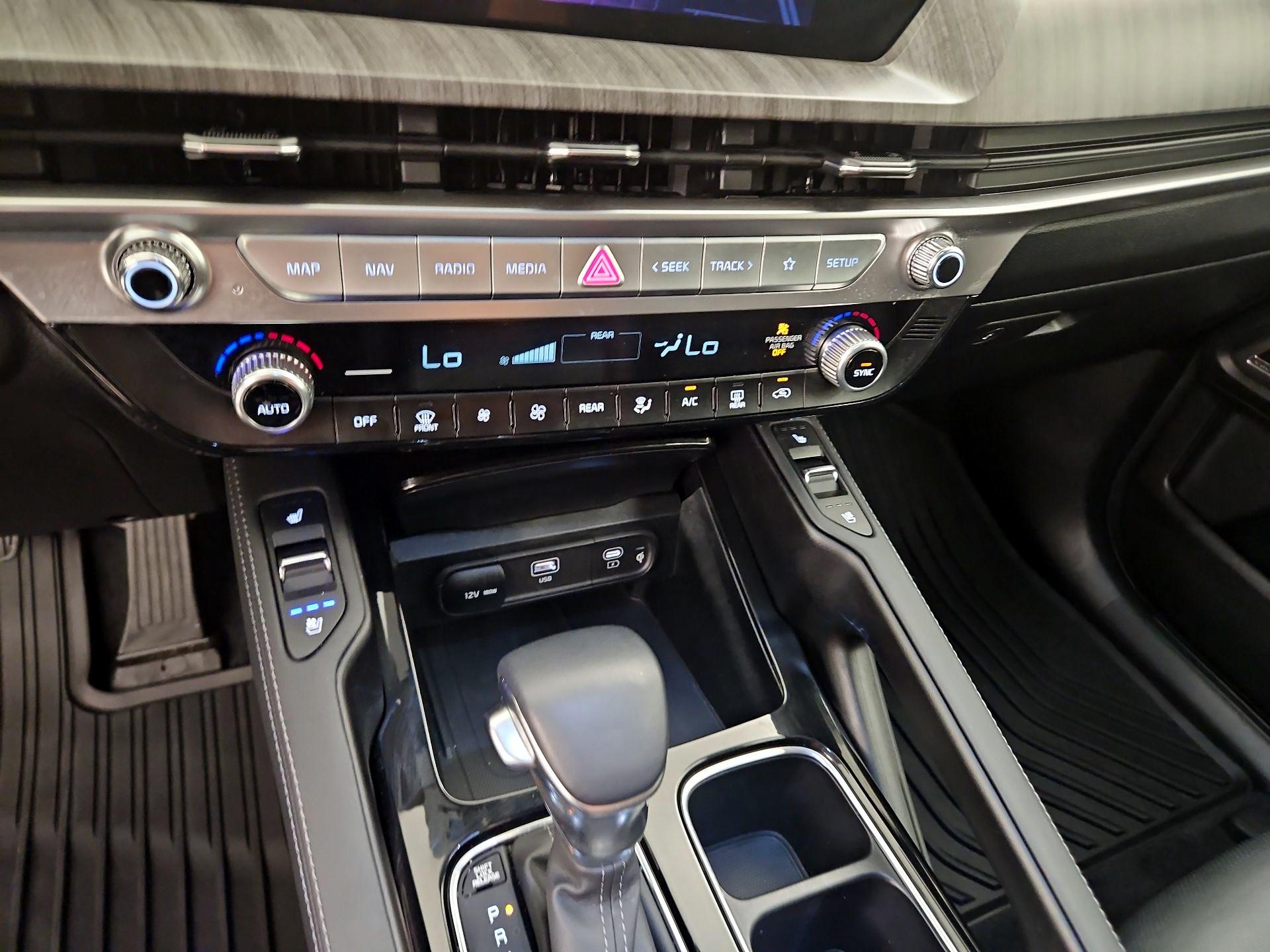Thumbnail: 2025 Kia Telluride - 15