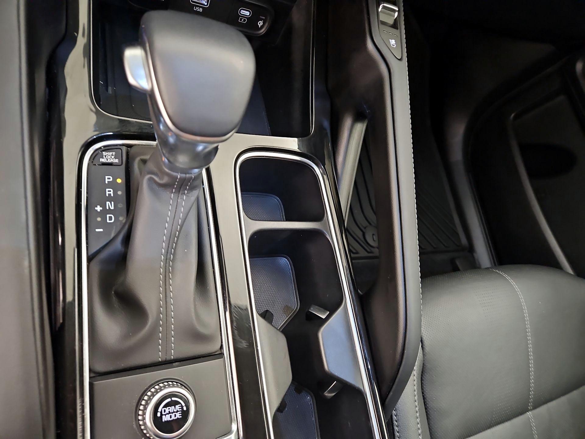 Thumbnail: 2025 Kia Telluride - 16