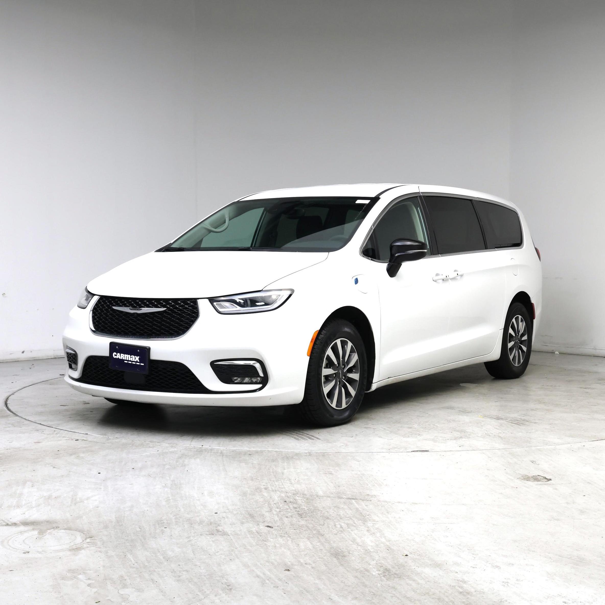 Thumbnail: 2024 Chrysler Pacifica - 4