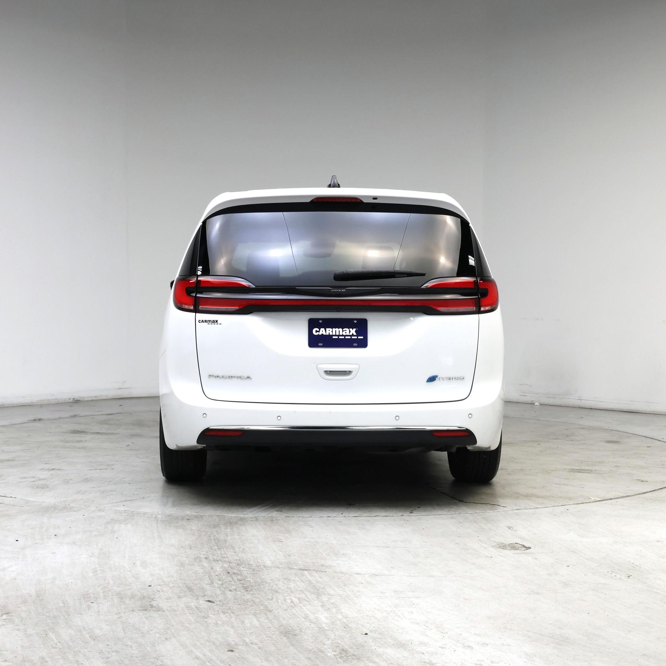 Thumbnail: 2024 Chrysler Pacifica - 6