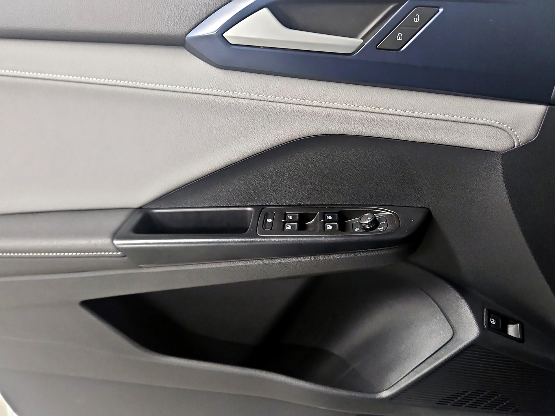 Thumbnail: 2024 Volkswagen Taos - 12