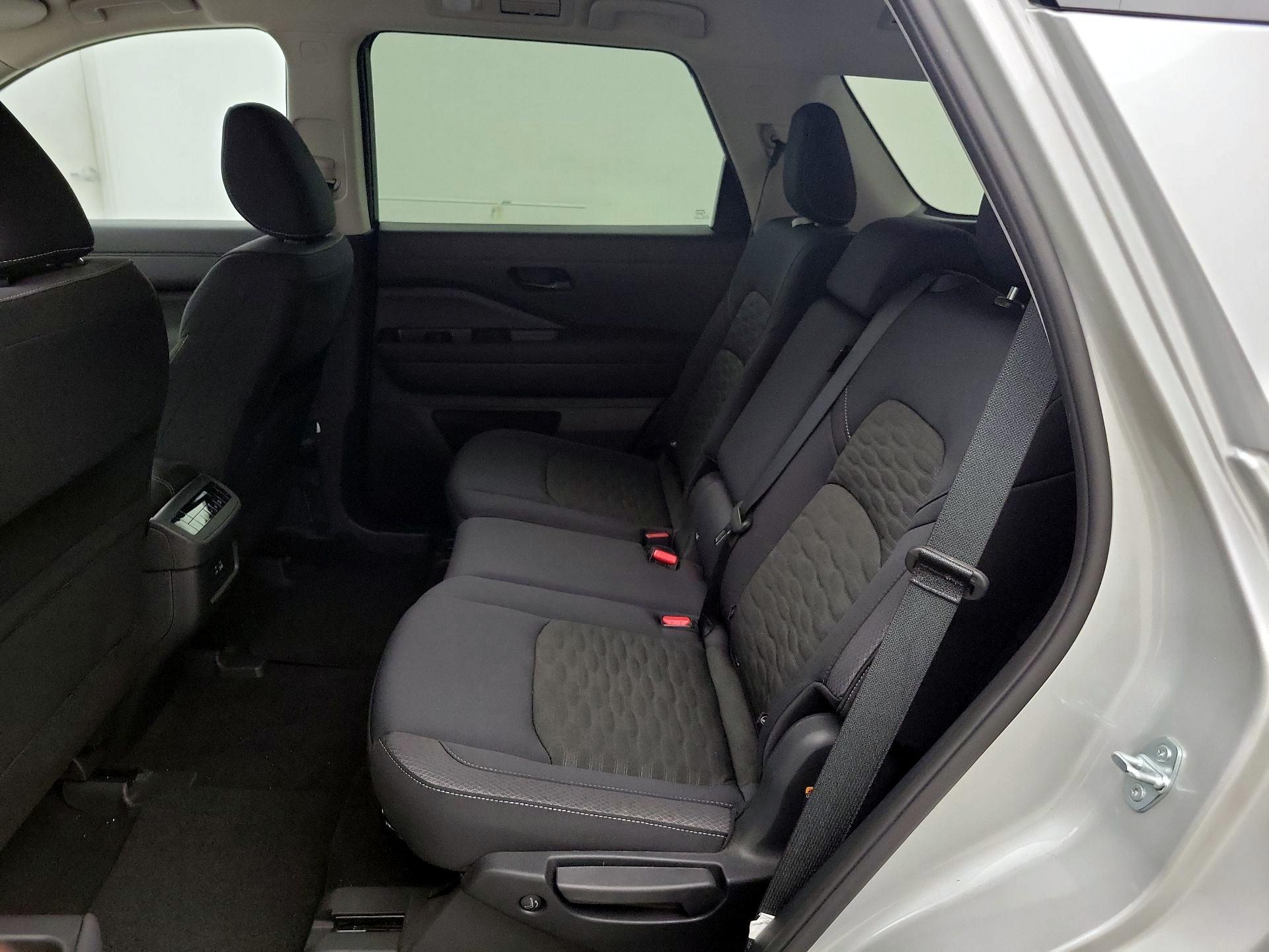 Thumbnail: 2025 Nissan Pathfinder - 19