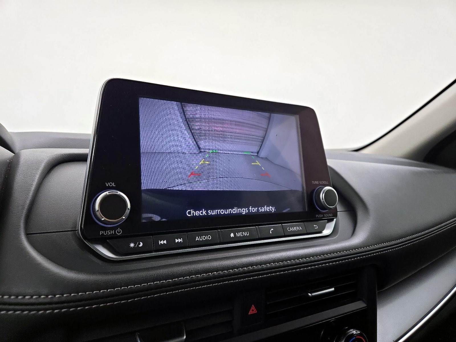 2024 Nissan Rogue SV - Photo 15