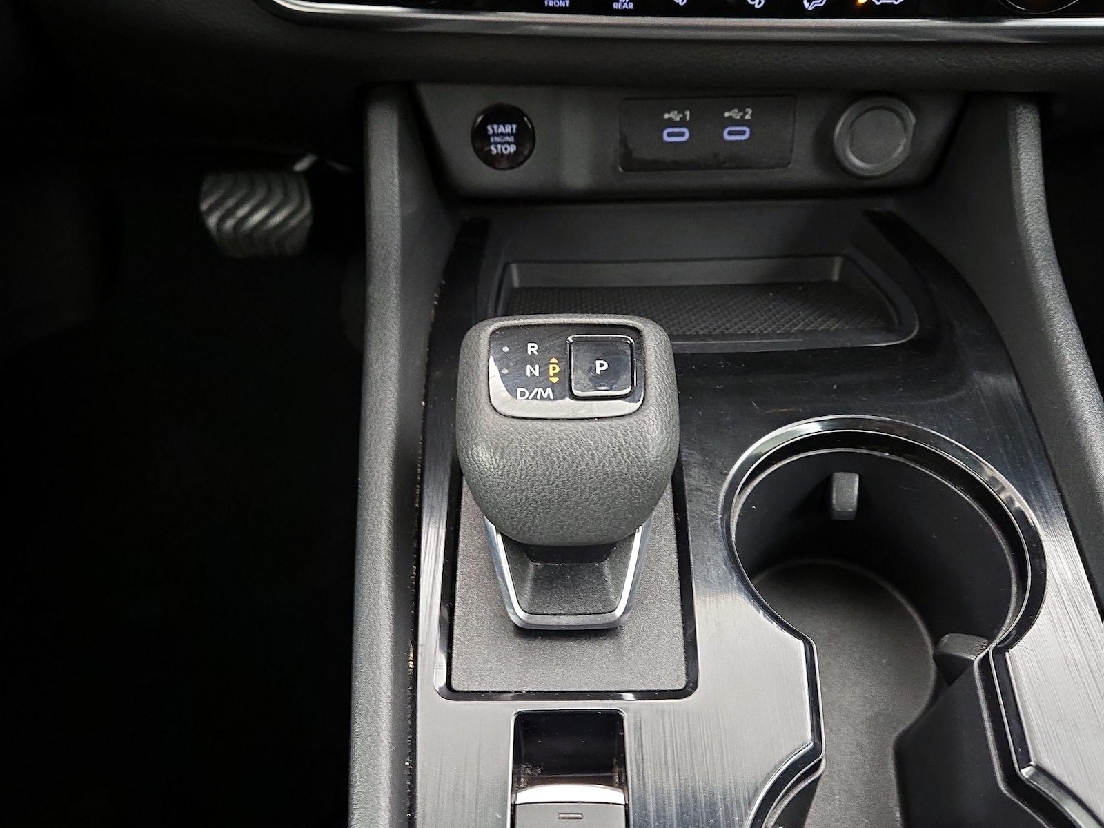 2024 Nissan Rogue SV - Photo 18