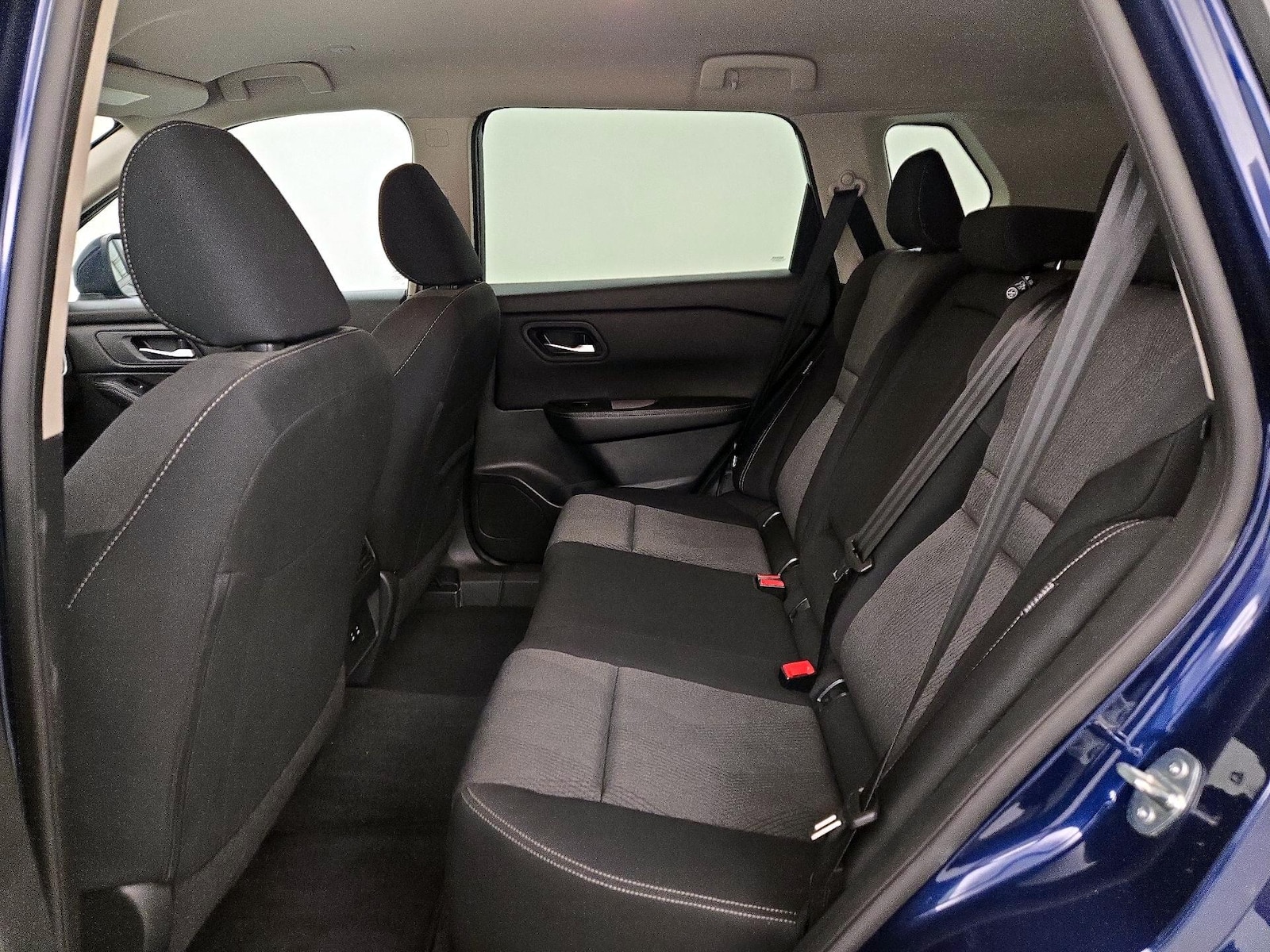 2024 Nissan Rogue SV - Photo 20