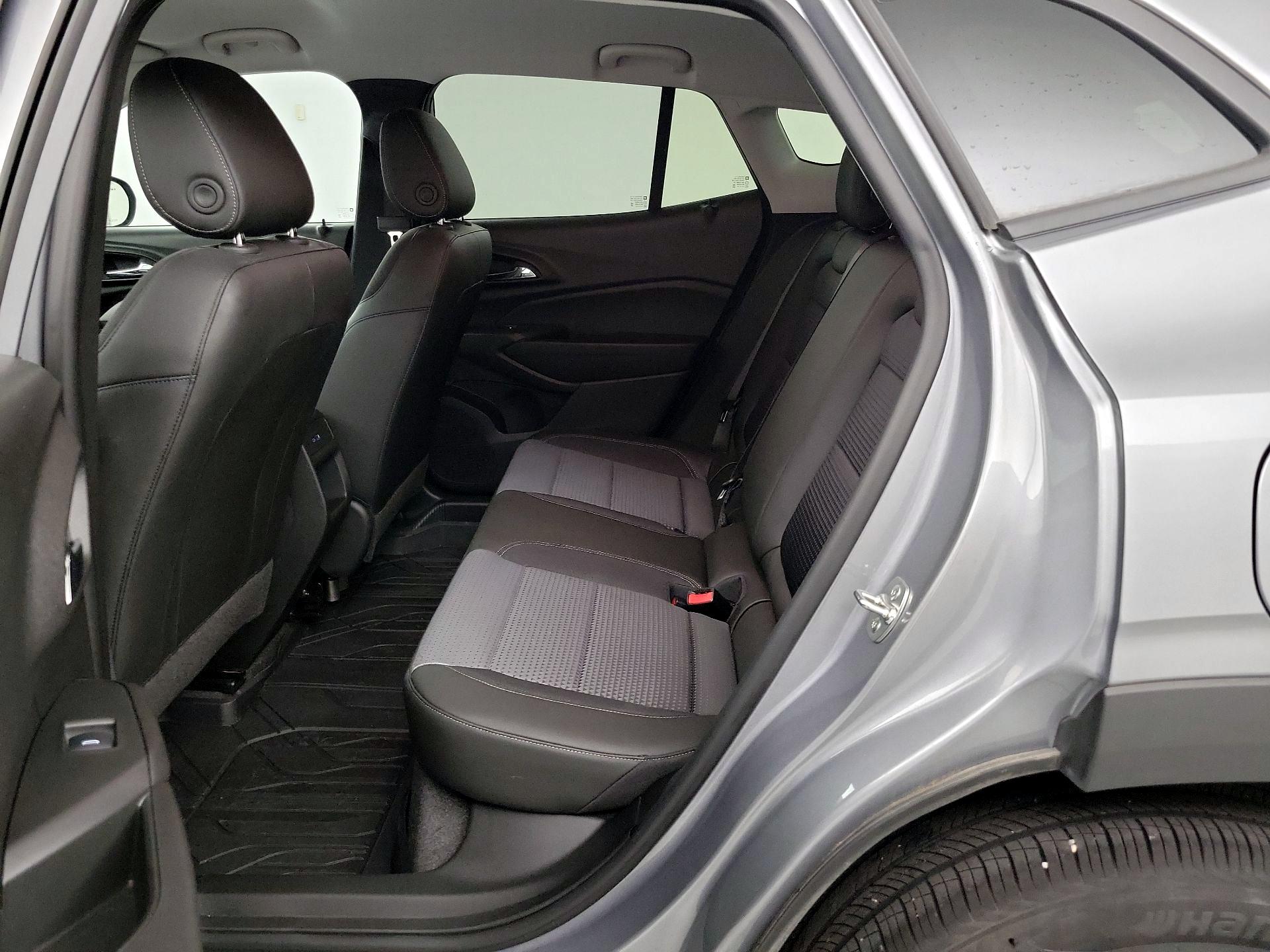 Thumbnail: 2025 Chevrolet Trax - 17
