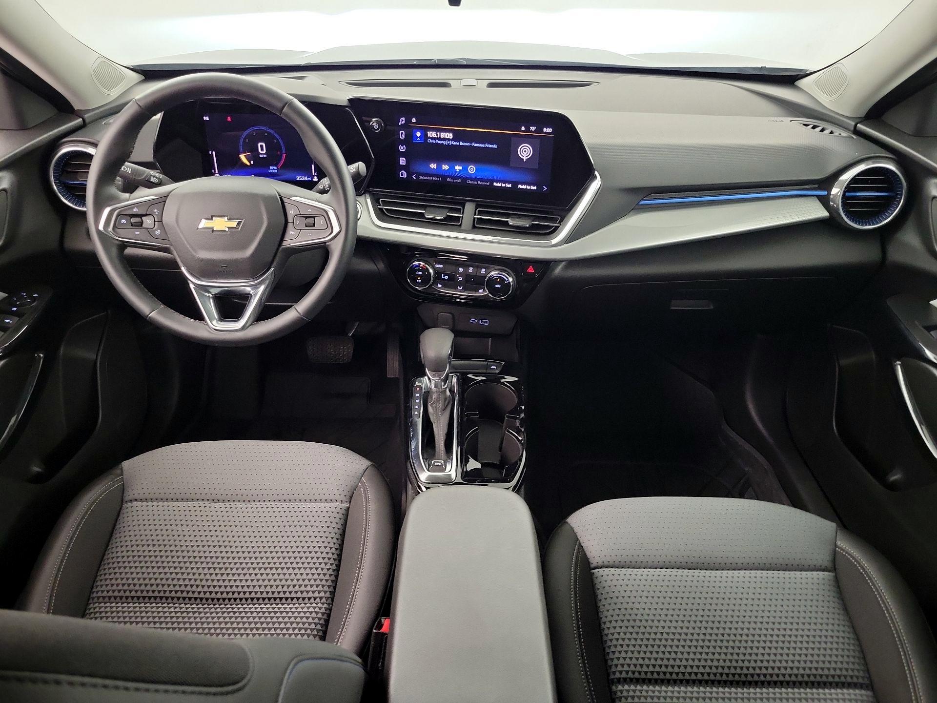 Thumbnail: 2025 Chevrolet Trax - 8