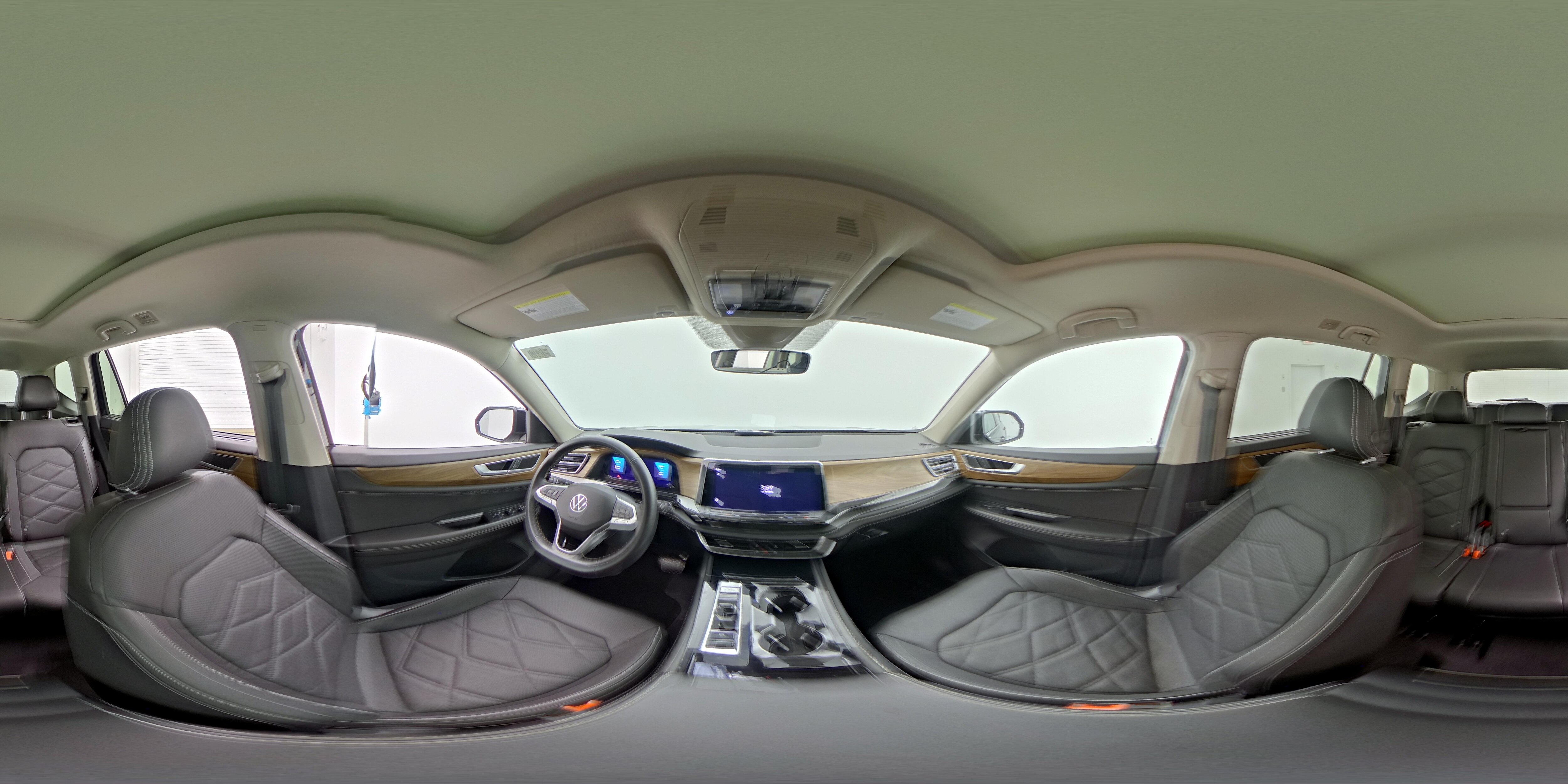 2025 Volkswagen Atlas SE w/Tech - Photo 25
