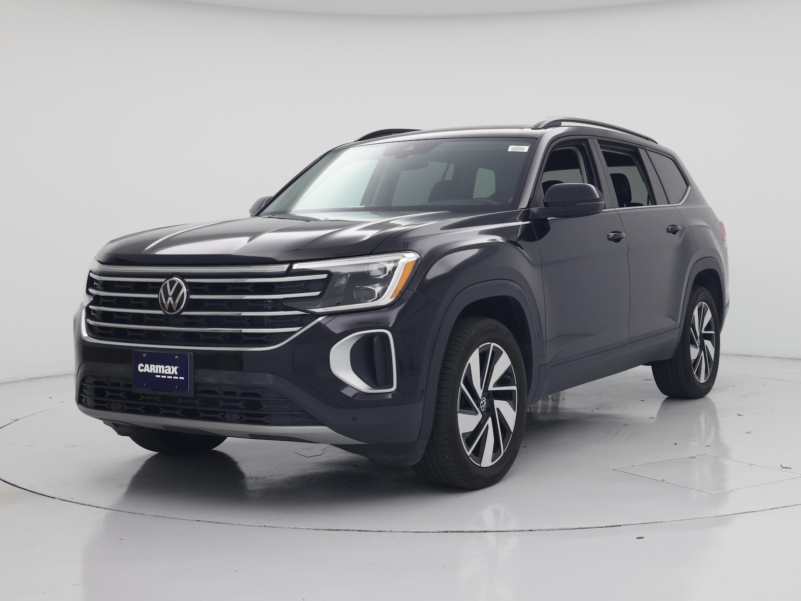 2025 Volkswagen Atlas SE w/Tech - Photo 5