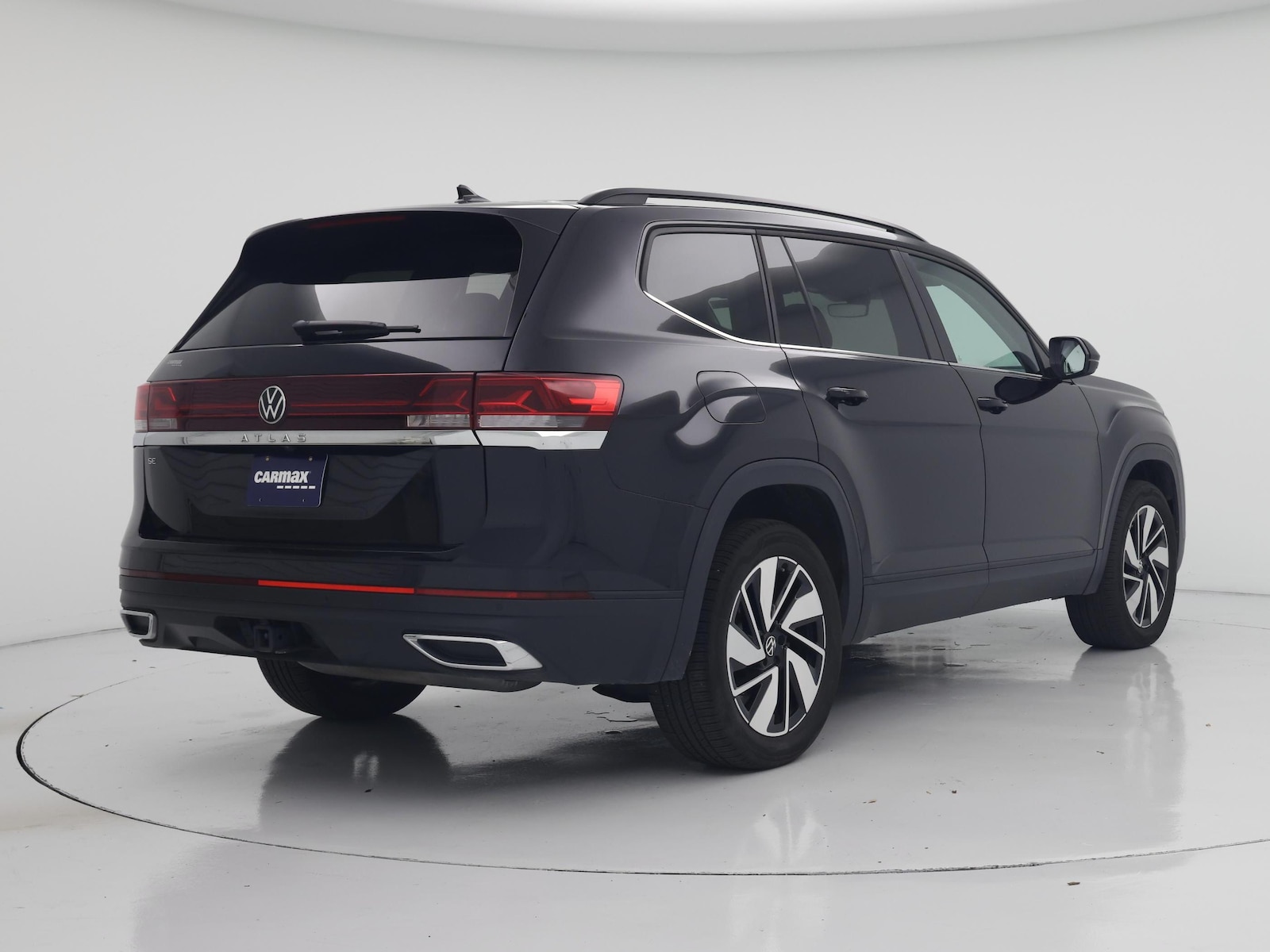 2025 Volkswagen Atlas SE w/Tech - Photo 9