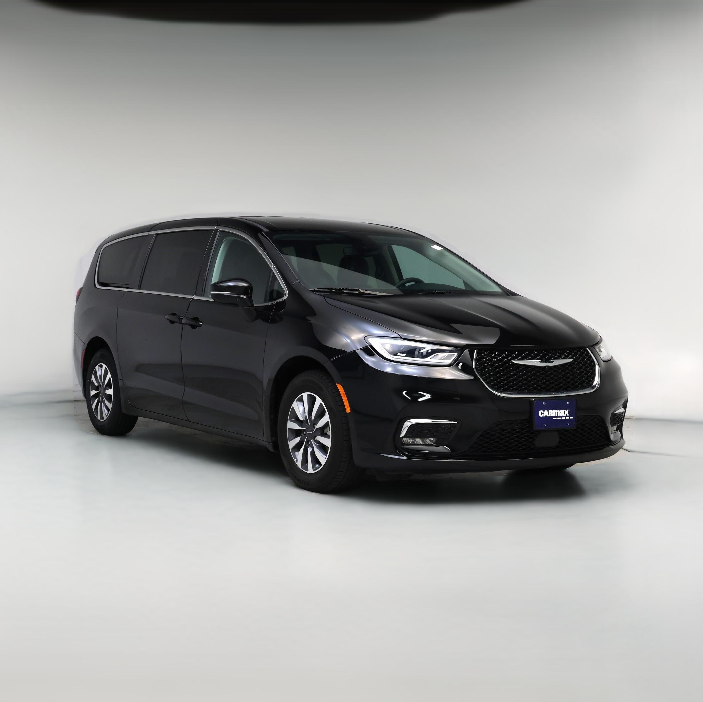 Thumbnail: 2024 Chrysler Pacifica - 1